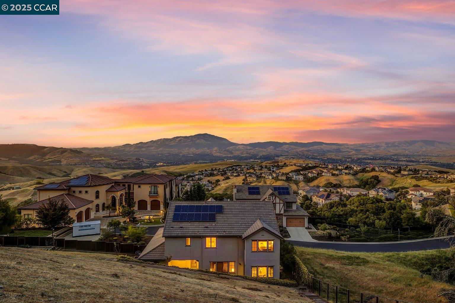 Detail Gallery Image 38 of 60 For 131 Wittenham Ct, San Ramon,  CA 94583 - 5 Beds | 3/1 Baths