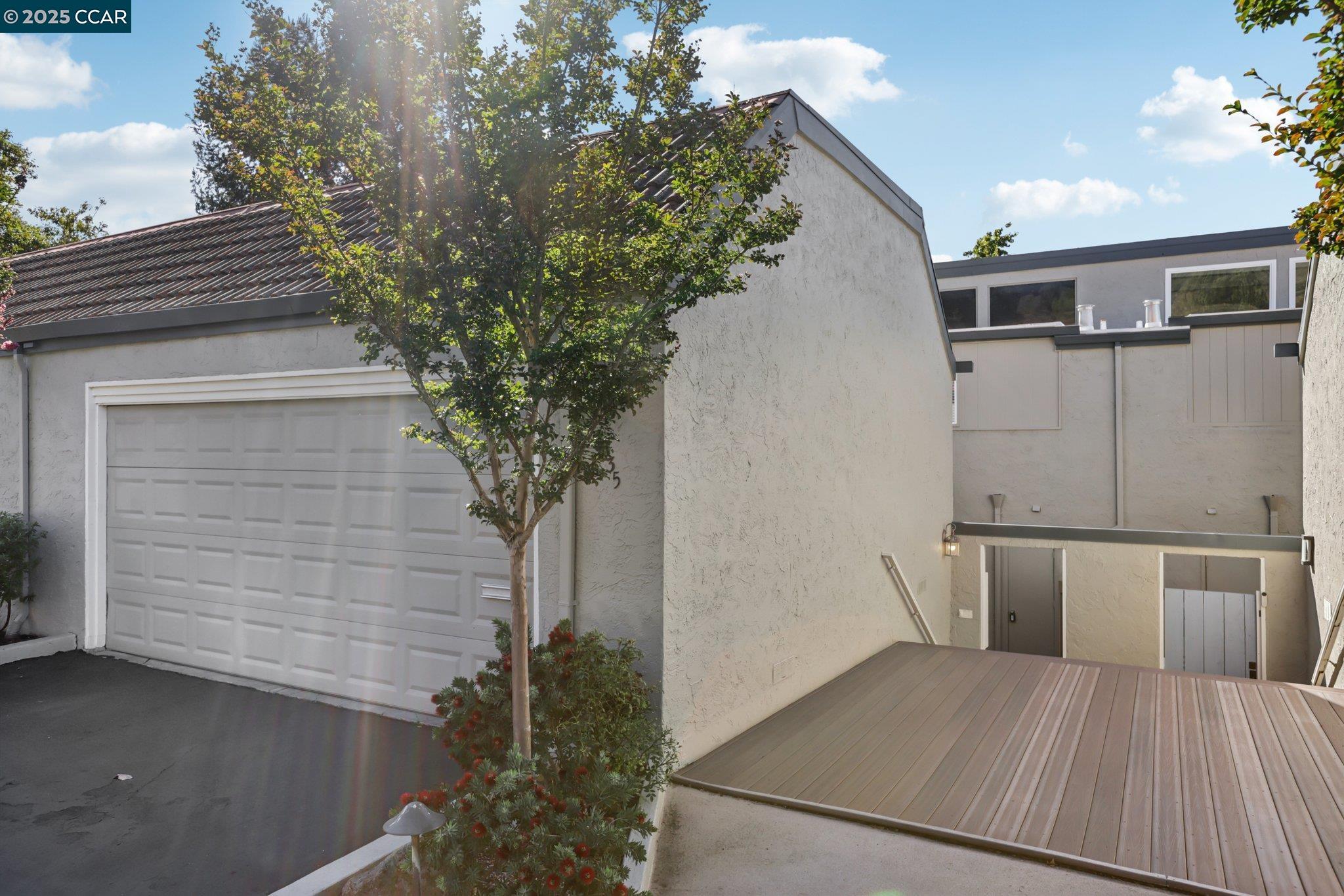 Detail Gallery Image 2 of 59 For 1035 Alta Mesa Dr, Moraga,  CA 94556 - 3 Beds | 2/1 Baths