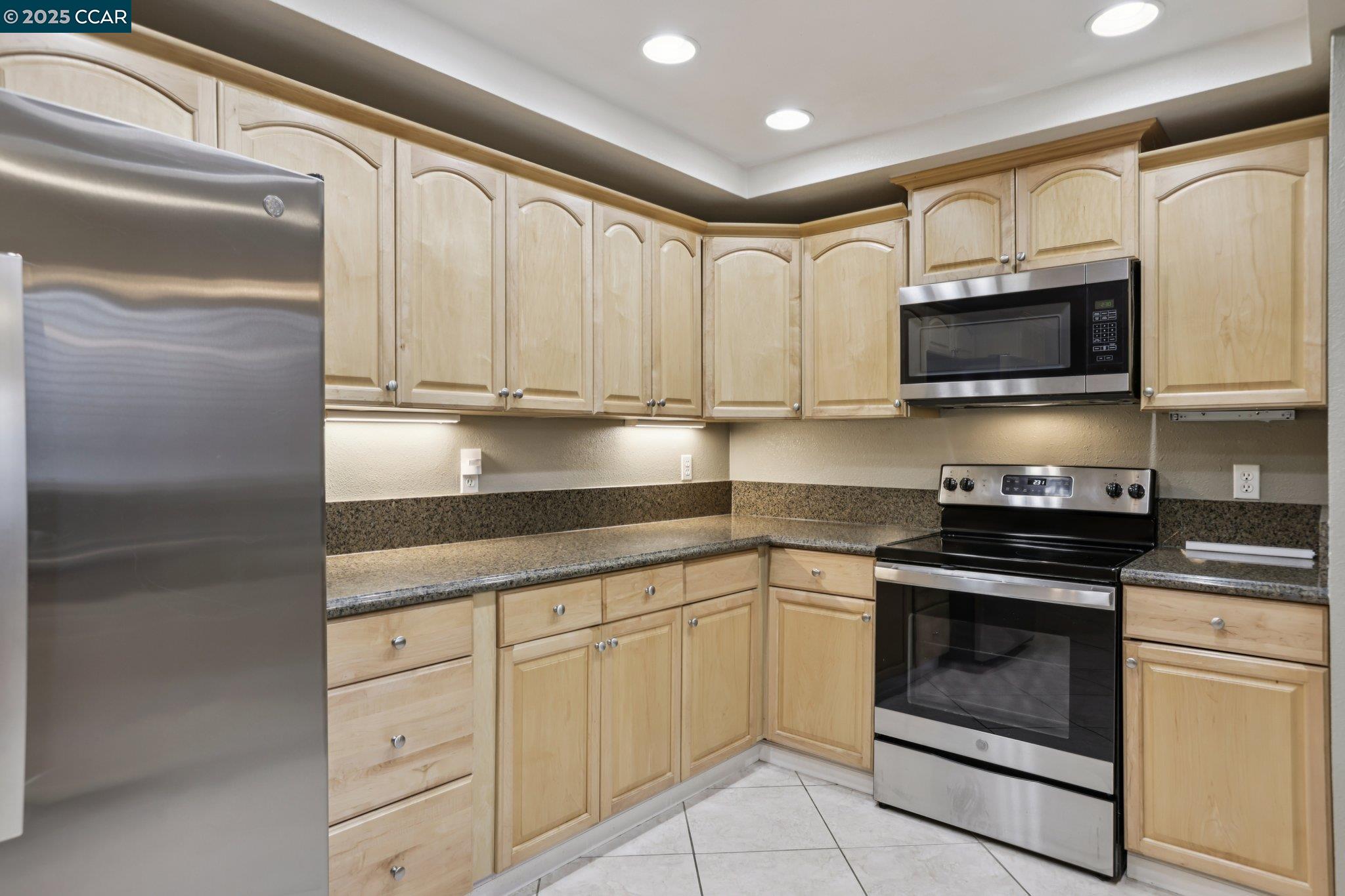 Detail Gallery Image 20 of 59 For 1035 Alta Mesa Dr, Moraga,  CA 94556 - 3 Beds | 2/1 Baths