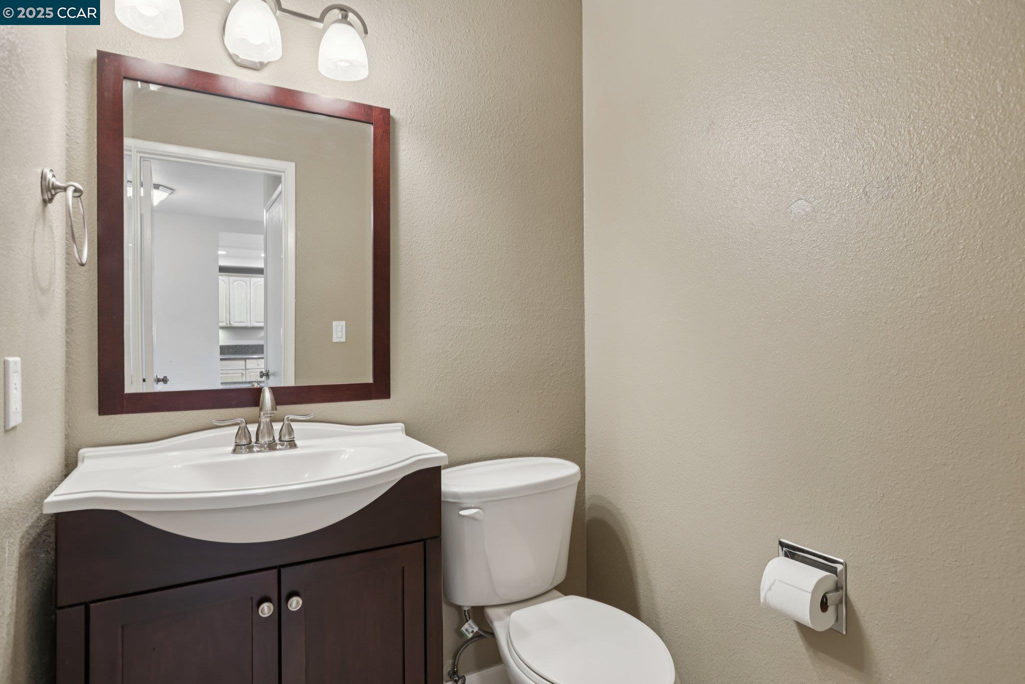 Detail Gallery Image 40 of 59 For 1035 Alta Mesa Dr, Moraga,  CA 94556 - 3 Beds | 2/1 Baths