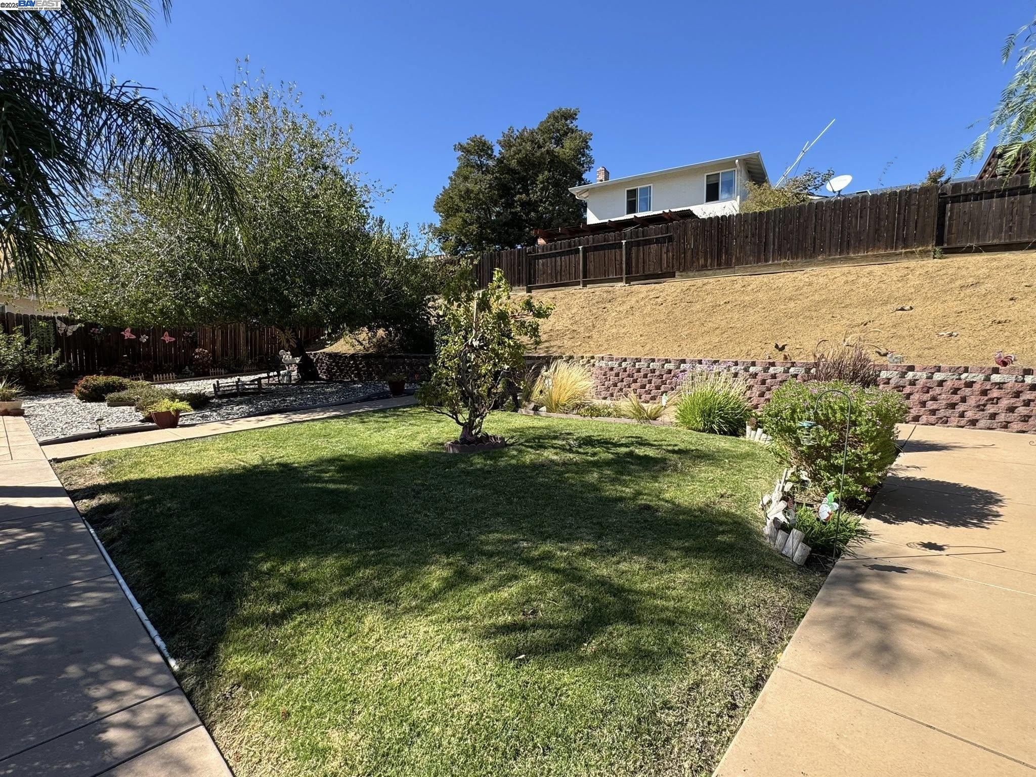 Detail Gallery Image 40 of 53 For 4359 Oakdale Pl, Pittsburg,  CA 94565 - 4 Beds | 2/1 Baths