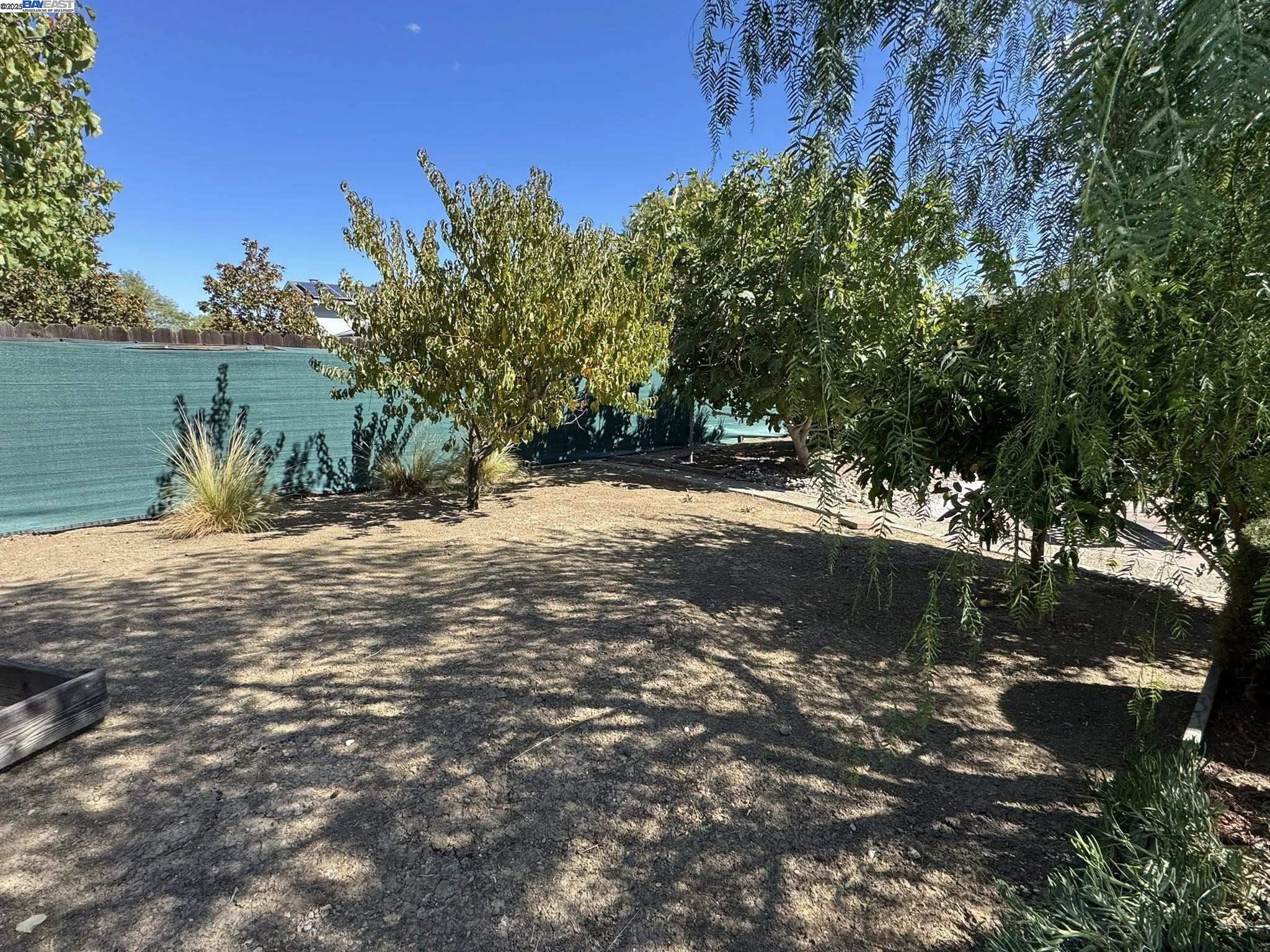 Detail Gallery Image 42 of 53 For 4359 Oakdale Pl, Pittsburg,  CA 94565 - 4 Beds | 2/1 Baths