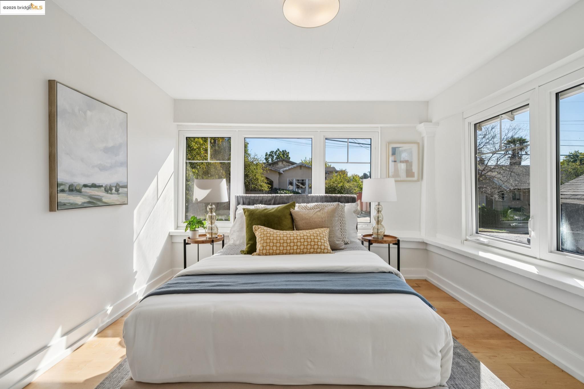 Detail Gallery Image 26 of 44 For 4949 Coronado Ave, Oakland,  CA 94618 - – Beds | – Baths