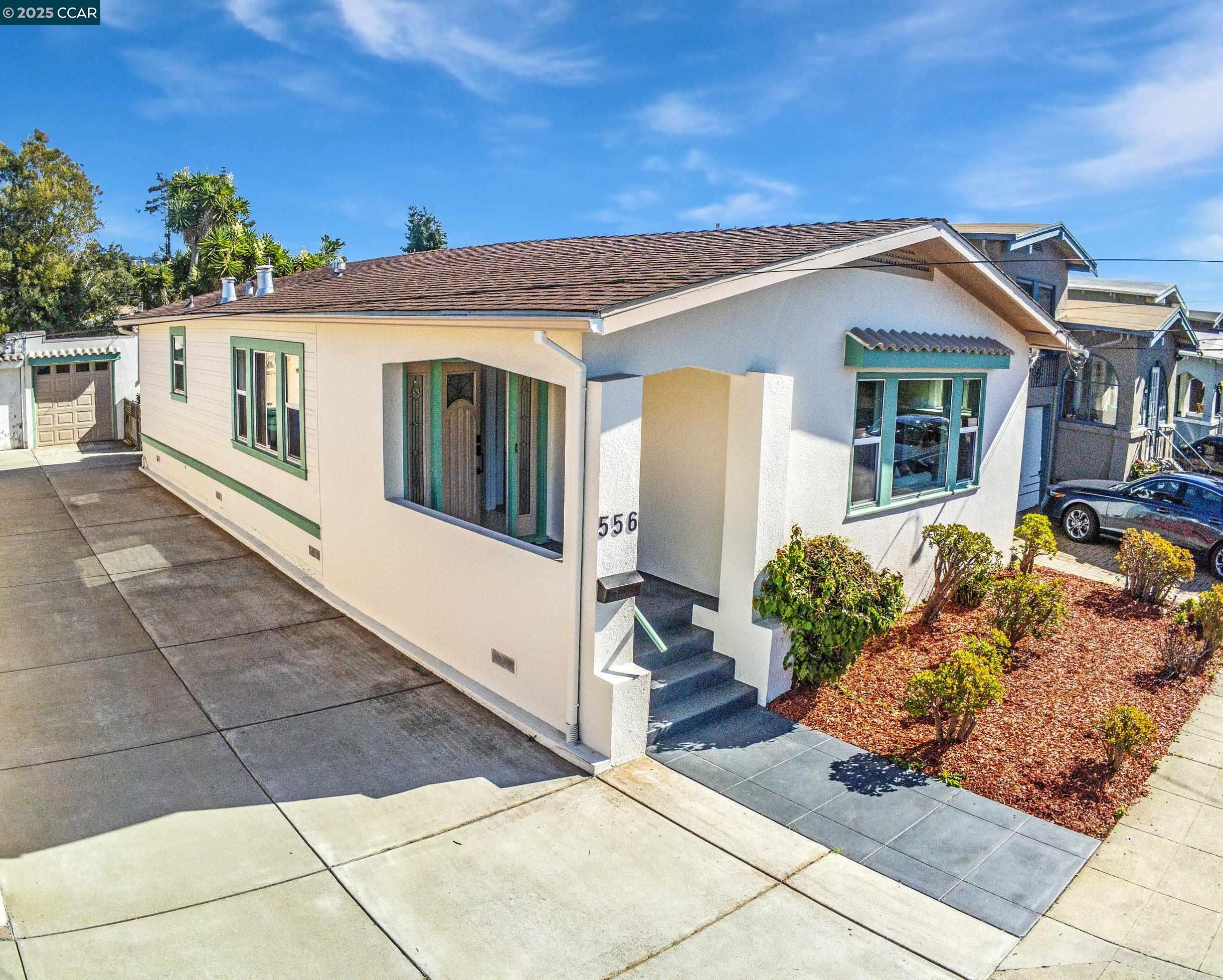 Front Image Thumbnail for CC41115480