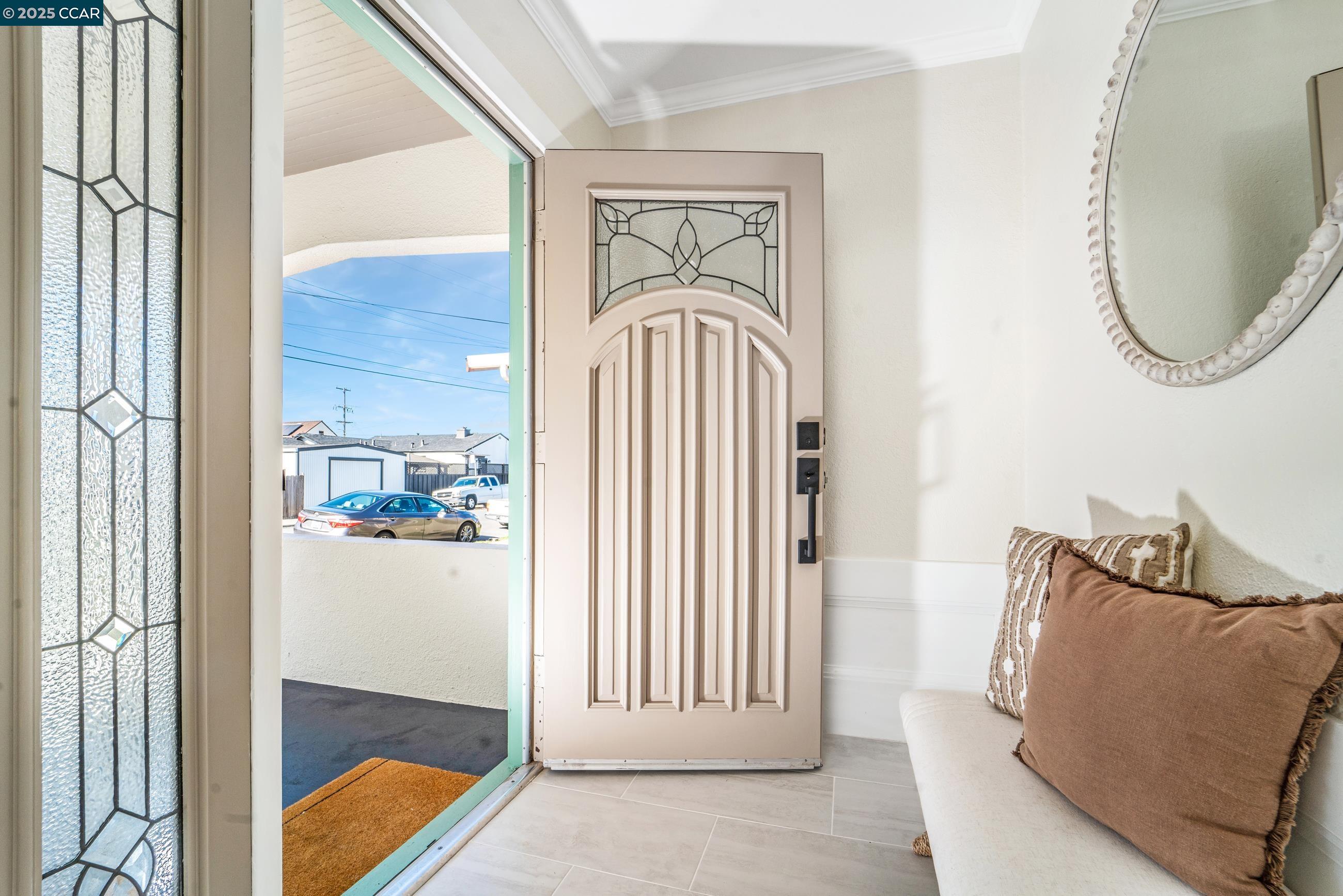 Detail Gallery Image 4 of 41 For 556 41st St, Richmond,  CA 94805 - 3 Beds | 1 Baths