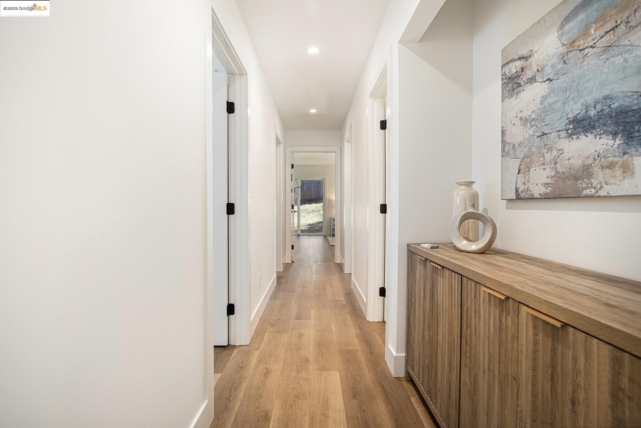 Detail Gallery Image 18 of 35 For 980 Oak St, Clayton,  CA 94517 - 5 Beds | 3 Baths