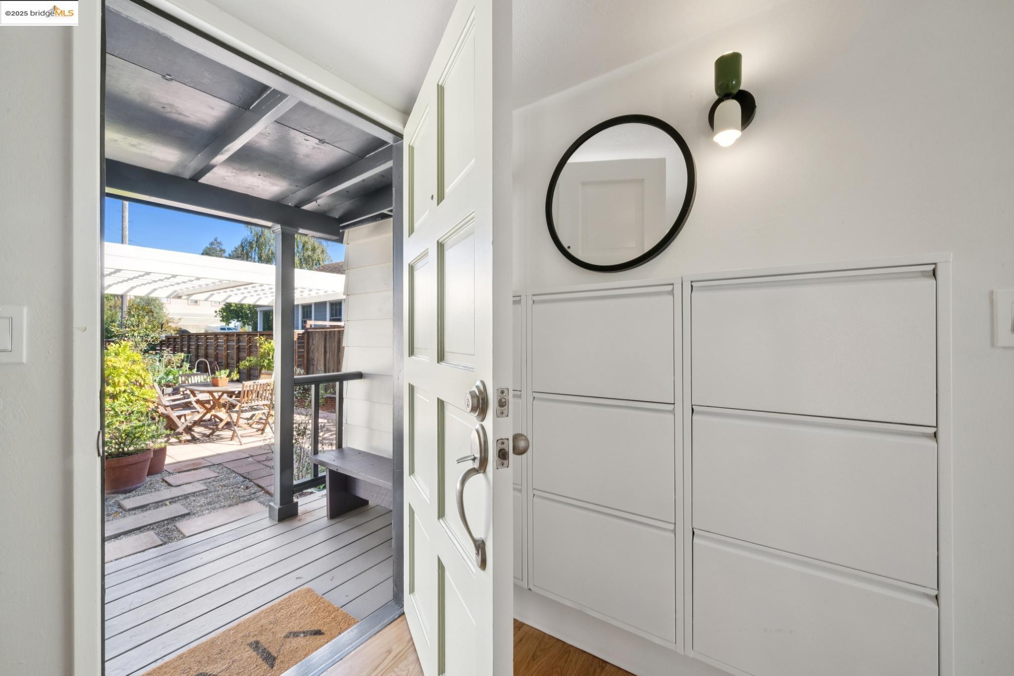 Detail Gallery Image 15 of 37 For 1200 Cornell Ave, Berkeley,  CA 94706 - 1 Beds | 1 Baths