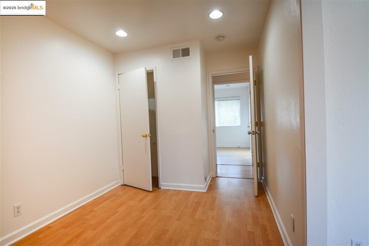 Detail Gallery Image 11 of 25 For 1462 Kimball Ct, Concord,  CA 94518 - 7 Beds | 3 Baths