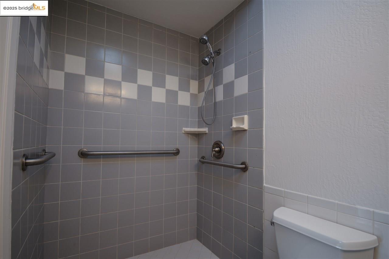 Detail Gallery Image 9 of 25 For 1462 Kimball Ct, Concord,  CA 94518 - 7 Beds | 3 Baths