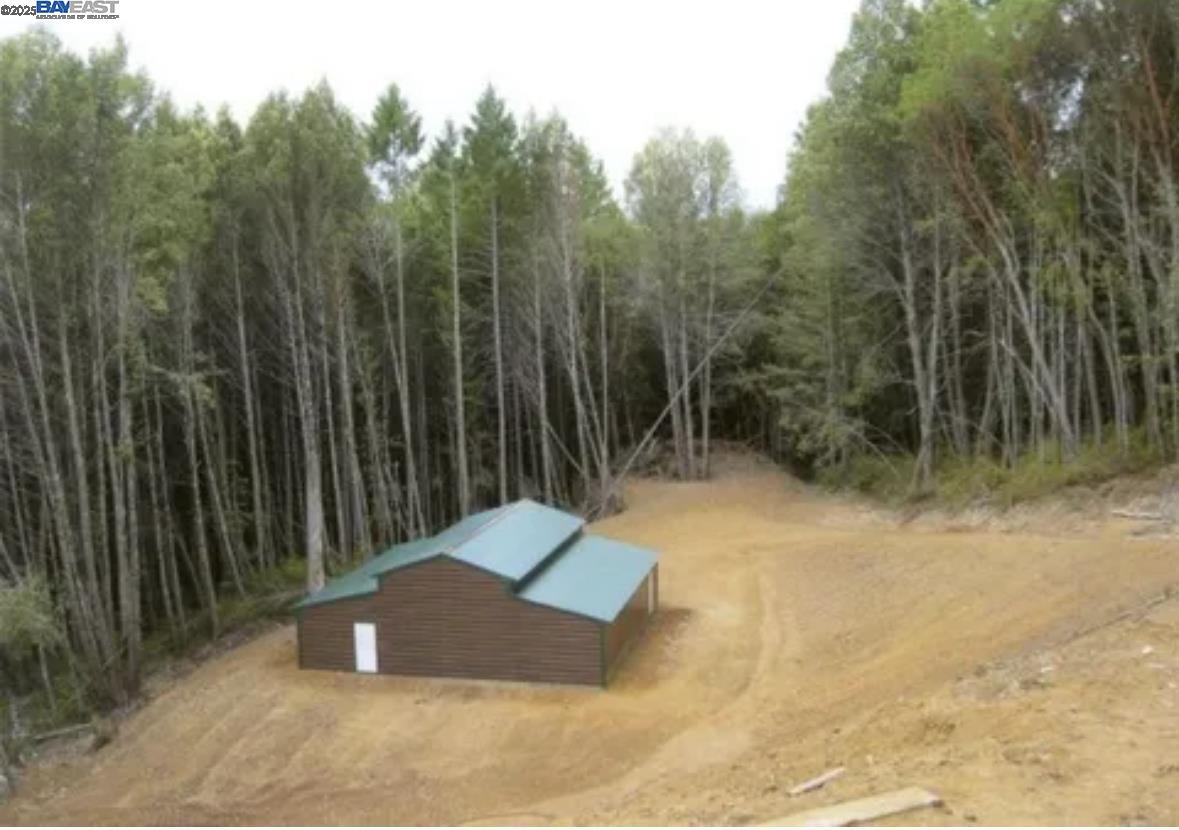 Detail Gallery Image 8 of 17 For 605 Rancho Sequoia Dr, Alderpoint,  CA 95511 - – Beds | – Baths