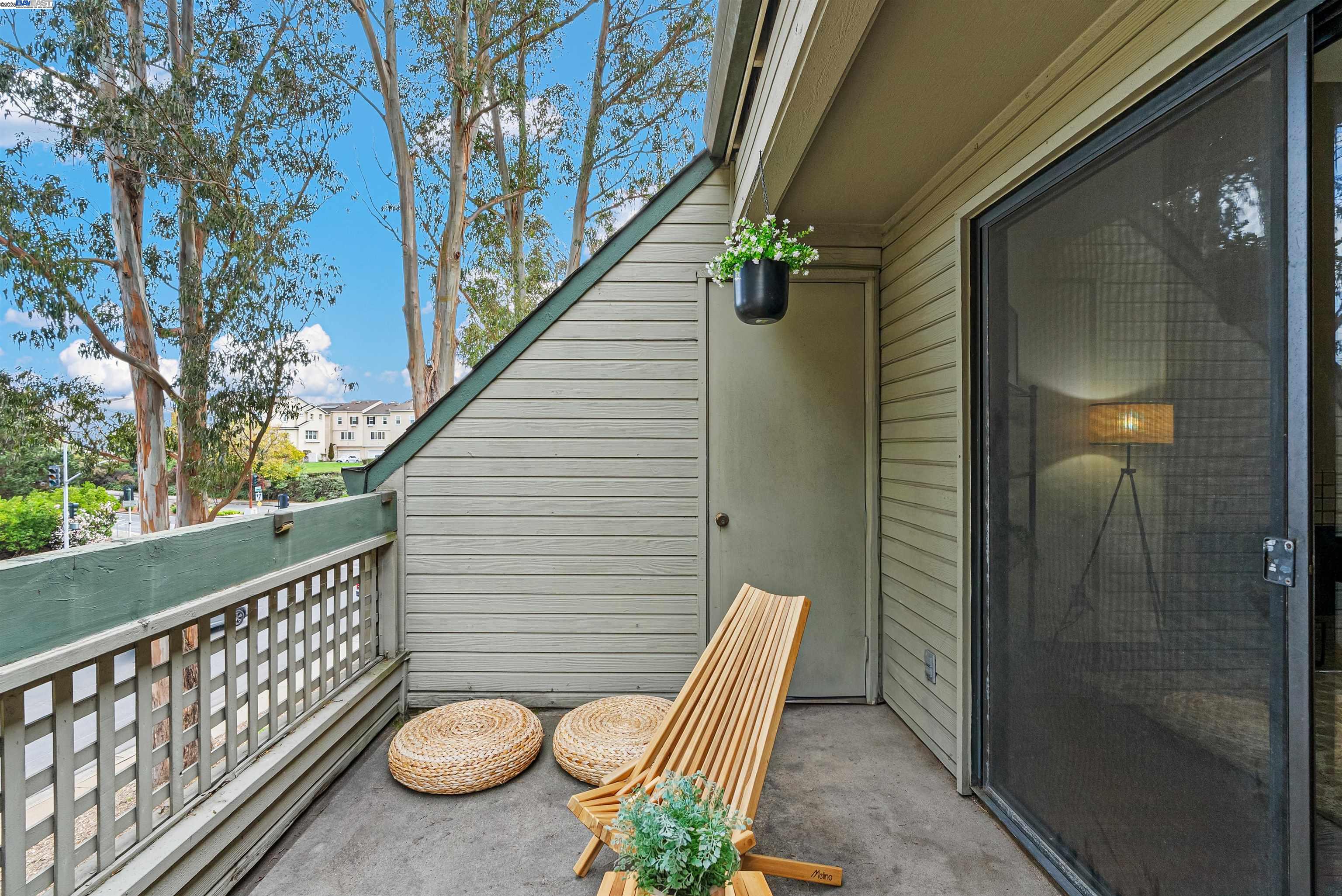 Detail Gallery Image 15 of 34 For 2742 East Ct, Richmond,  CA 94806 - 2 Beds | 2 Baths