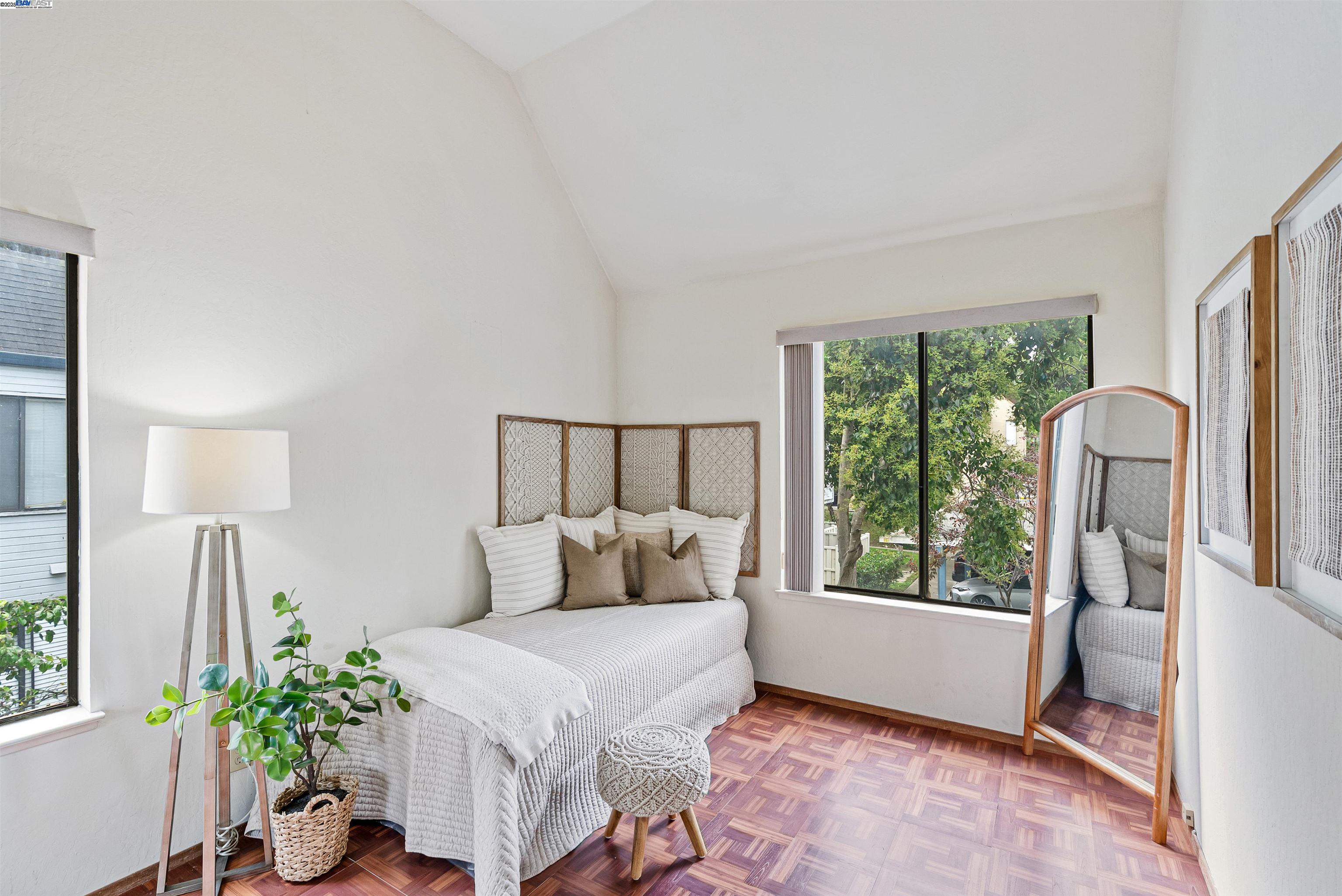 Detail Gallery Image 20 of 34 For 2742 East Ct, Richmond,  CA 94806 - 2 Beds | 2 Baths