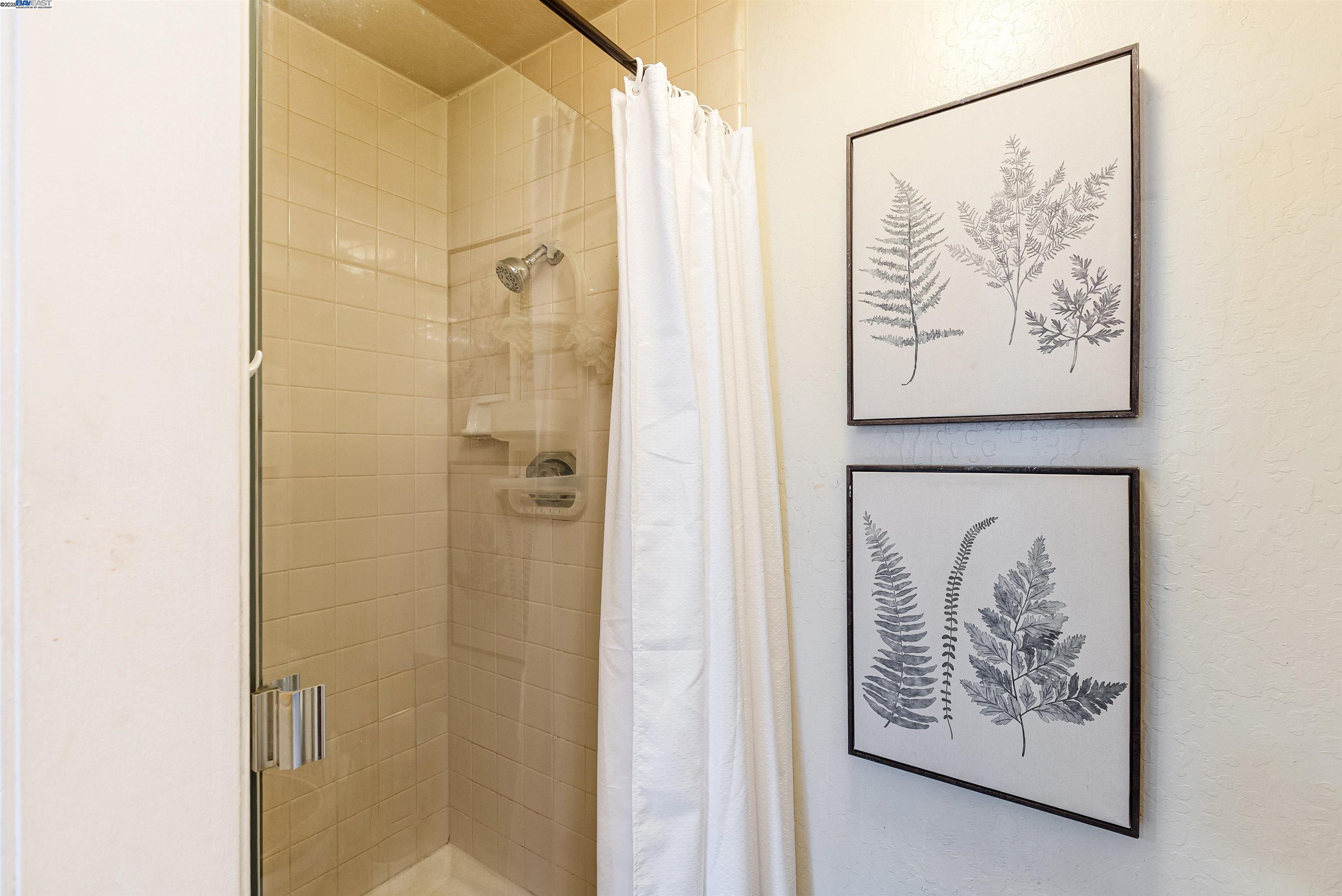 Detail Gallery Image 25 of 34 For 2742 East Ct, Richmond,  CA 94806 - 2 Beds | 2 Baths