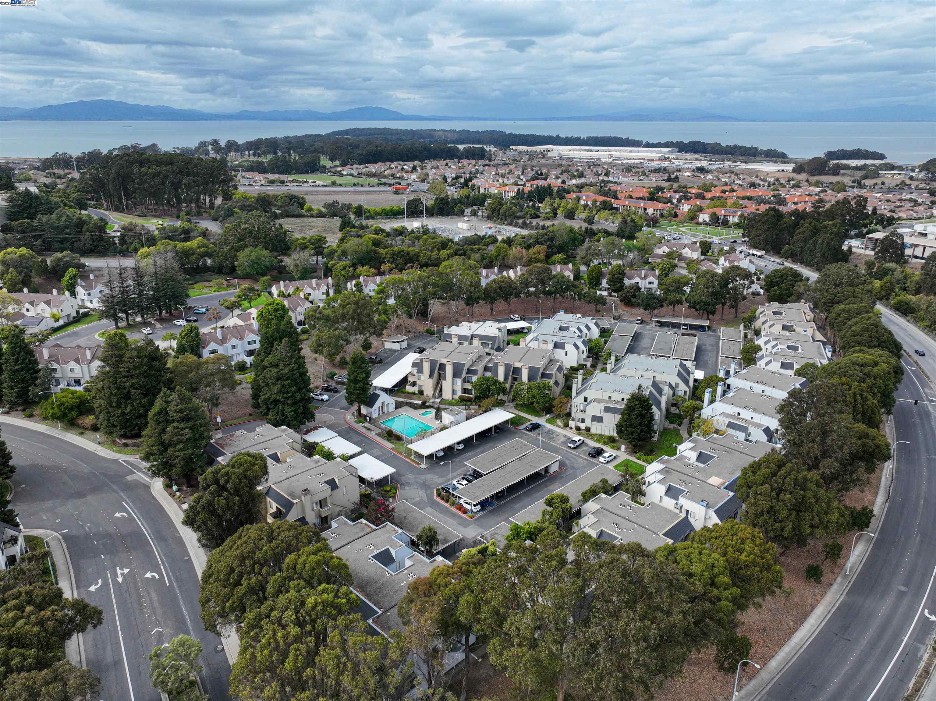 Detail Gallery Image 32 of 34 For 2742 East Ct, Richmond,  CA 94806 - 2 Beds | 2 Baths