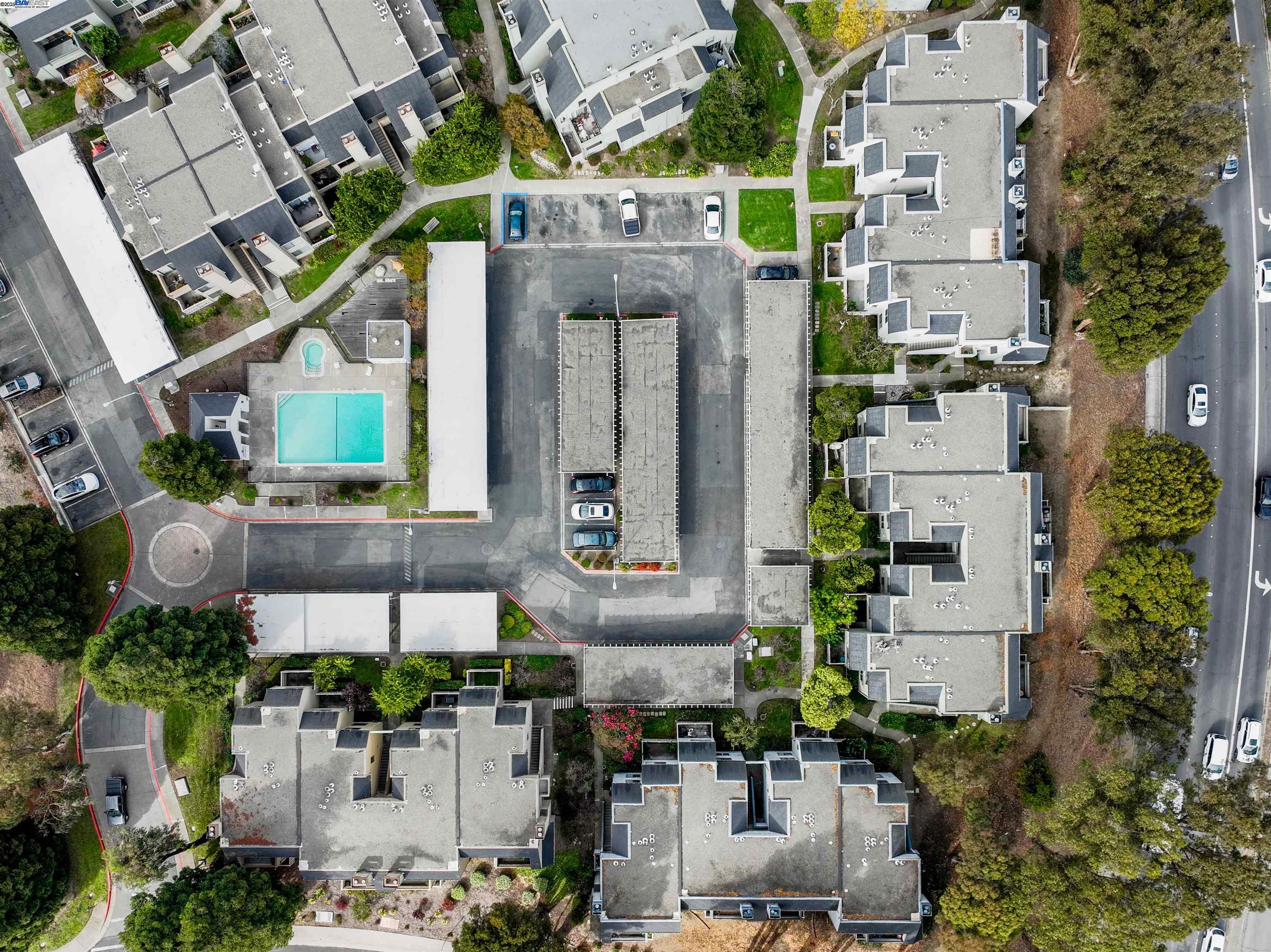 Detail Gallery Image 34 of 34 For 2742 East Ct, Richmond,  CA 94806 - 2 Beds | 2 Baths