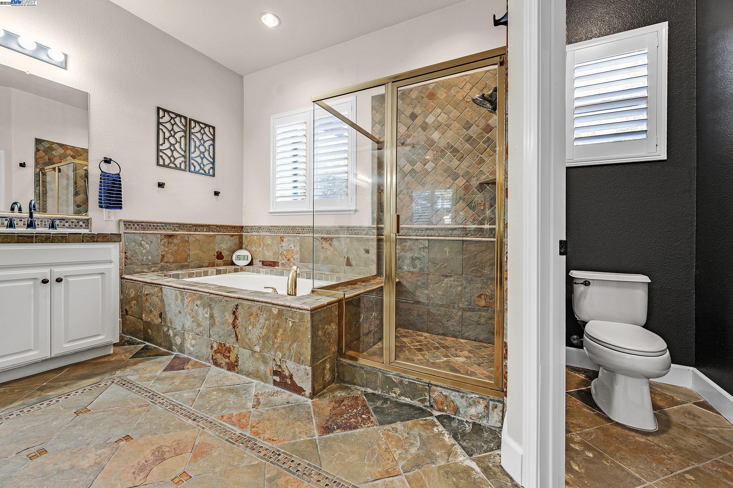 Detail Gallery Image 19 of 52 For 4 Henry Ranch Dr, San Ramon,  CA 94583 - 4 Beds | 2/1 Baths
