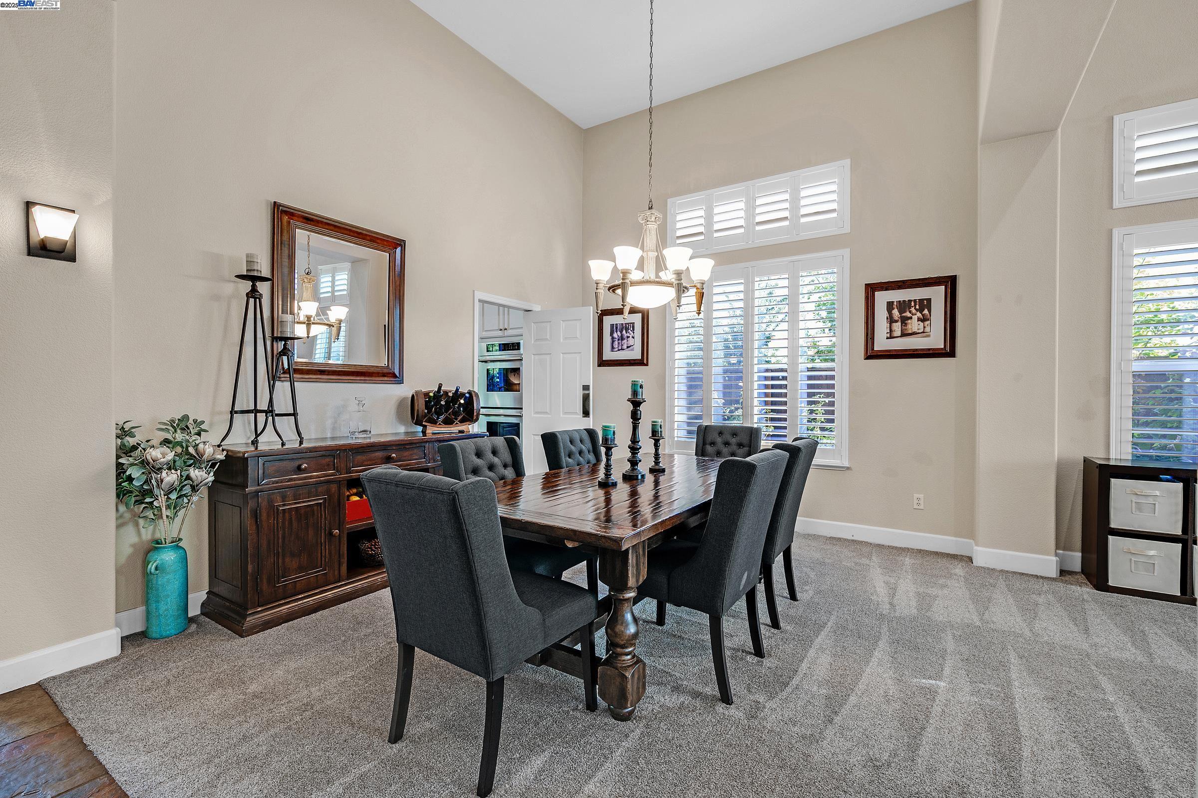 Detail Gallery Image 5 of 52 For 4 Henry Ranch Dr, San Ramon,  CA 94583 - 4 Beds | 2/1 Baths