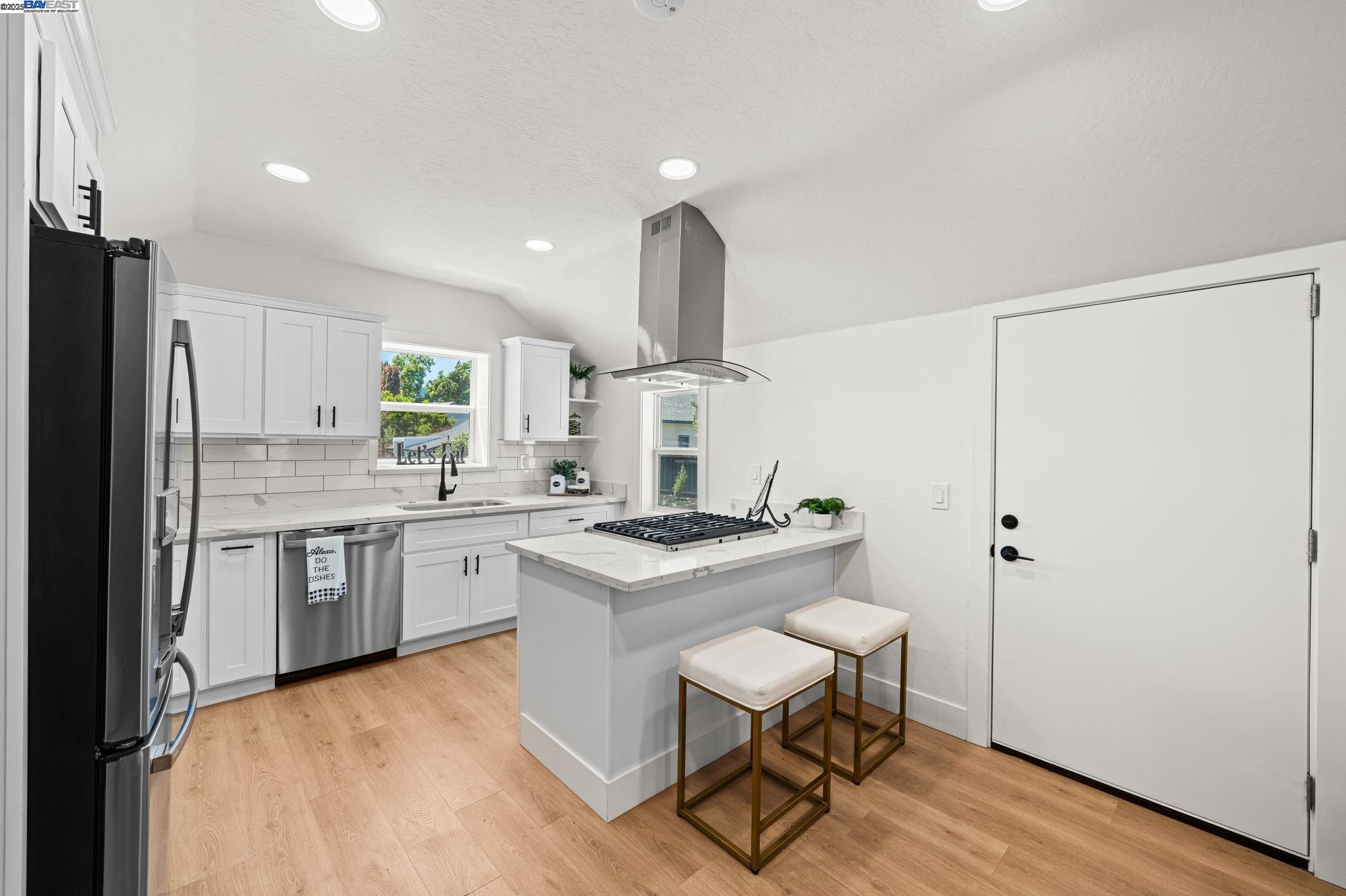 Detail Gallery Image 28 of 53 For 1038 Division St, Pleasanton,  CA 94566 - 4 Beds | 2 Baths