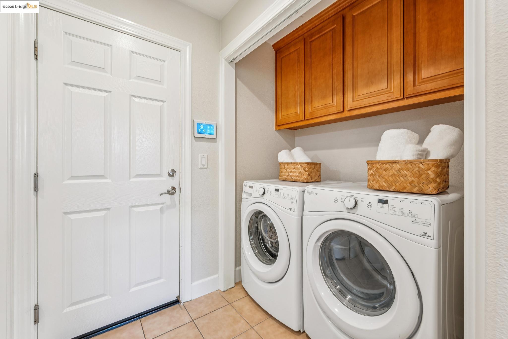 Detail Gallery Image 23 of 60 For 209 Seaview Drive, Richmond,  CA 94801 - 4 Beds | 3/1 Baths