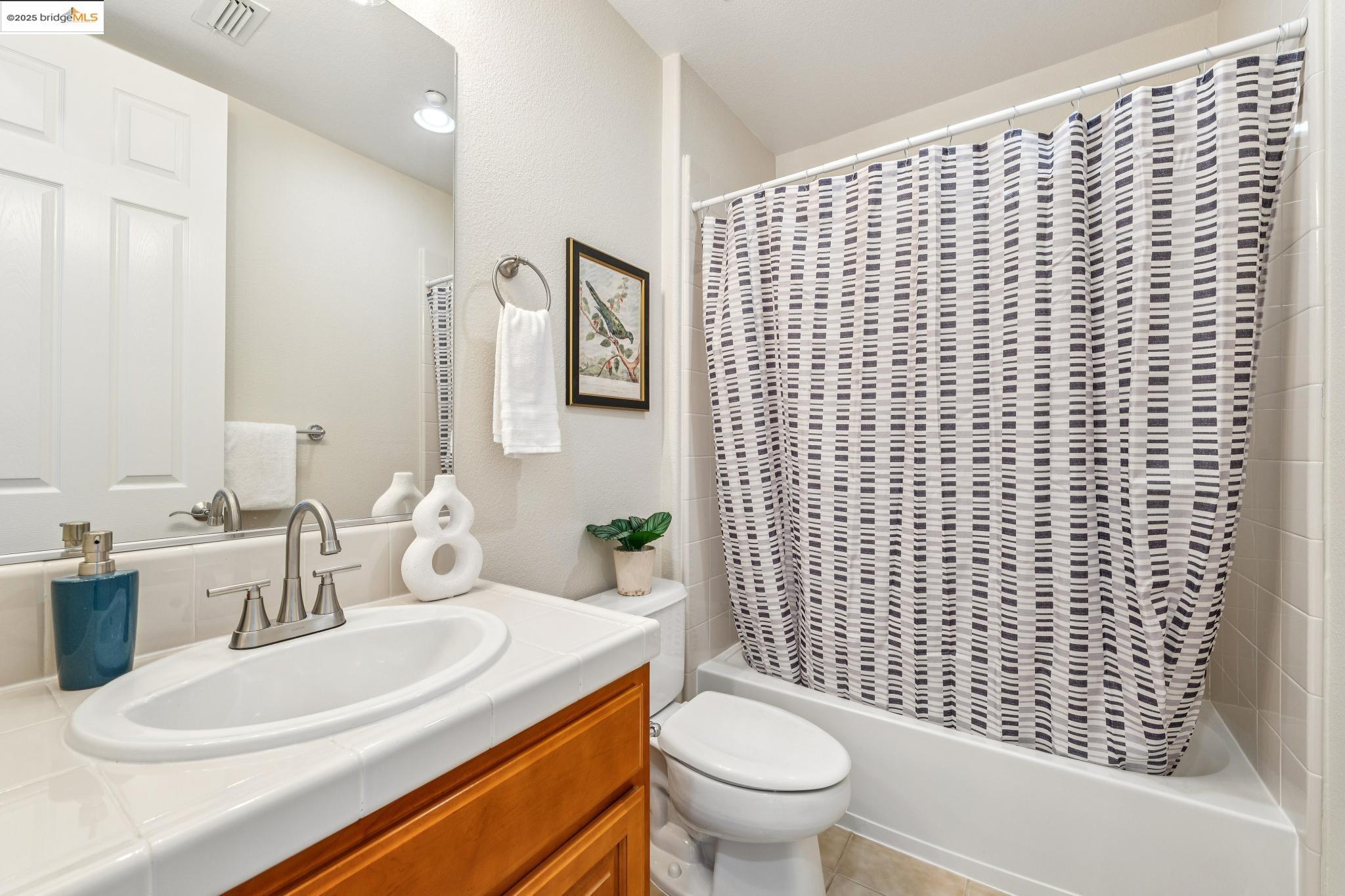 Detail Gallery Image 40 of 60 For 209 Seaview Drive, Richmond,  CA 94801 - 4 Beds | 3/1 Baths