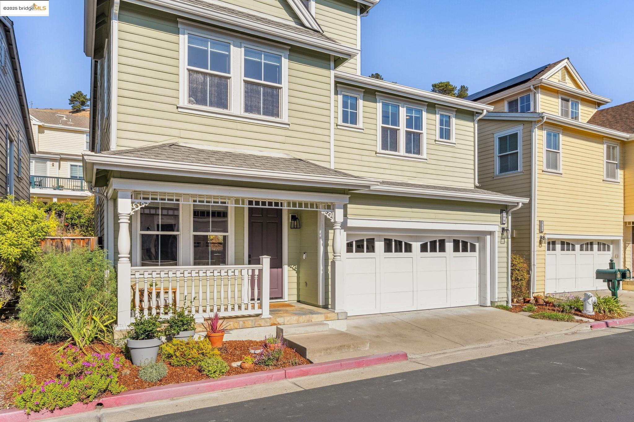 Detail Gallery Image 6 of 60 For 209 Seaview Drive, Richmond,  CA 94801 - 4 Beds | 3/1 Baths