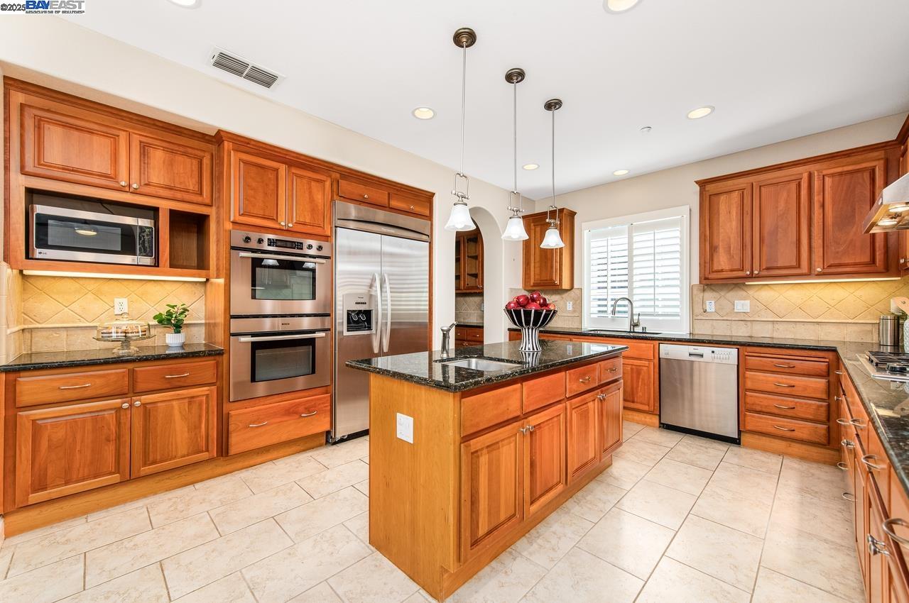 Detail Gallery Image 18 of 60 For 2753 Silverado Ct, Livermore,  CA 94550 - 4 Beds | 4/1 Baths