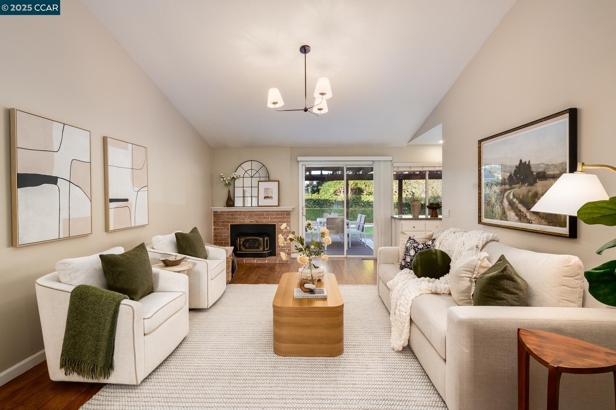 Detail Gallery Image 5 of 32 For 408 Fernando Ct, San Ramon,  CA 94583 - 4 Beds | 2 Baths