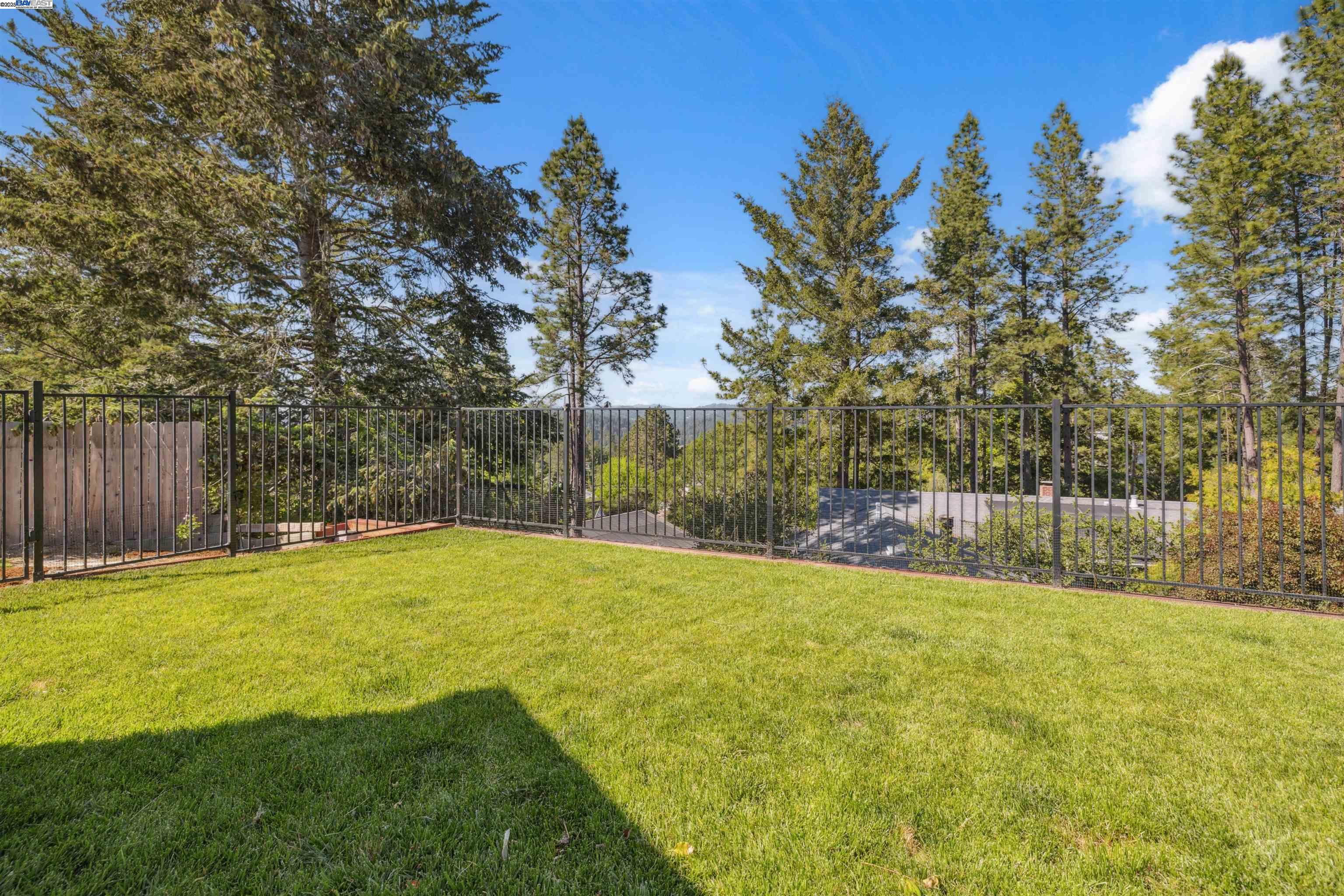 Detail Gallery Image 49 of 58 For 112 Alto Sol Ct, Scotts Valley,  CA 95066 - 3 Beds | 2/1 Baths