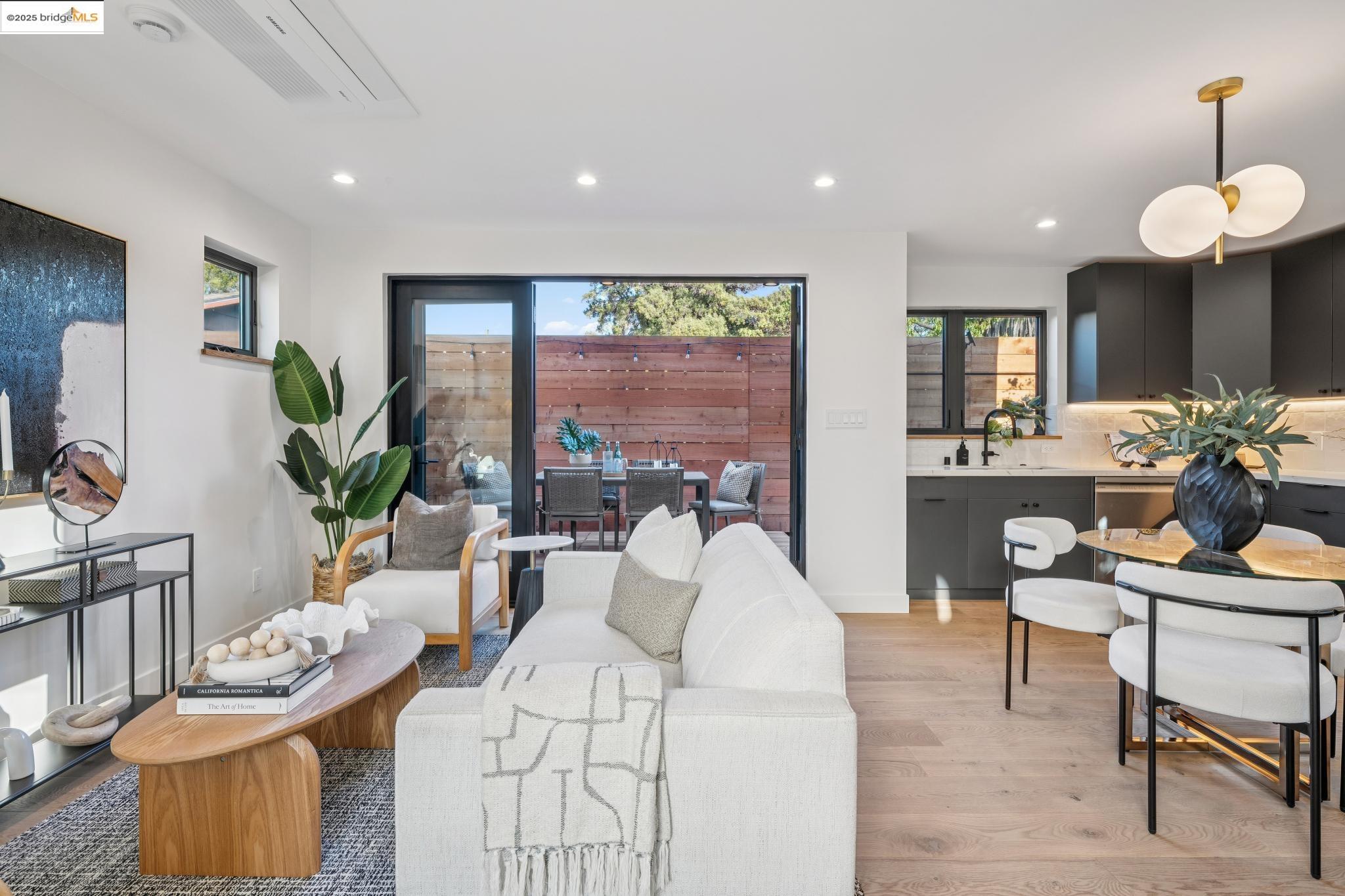 Detail Gallery Image 23 of 55 For 1516 a Blake St, Berkeley,  CA 94703 - 2 Beds | 2 Baths