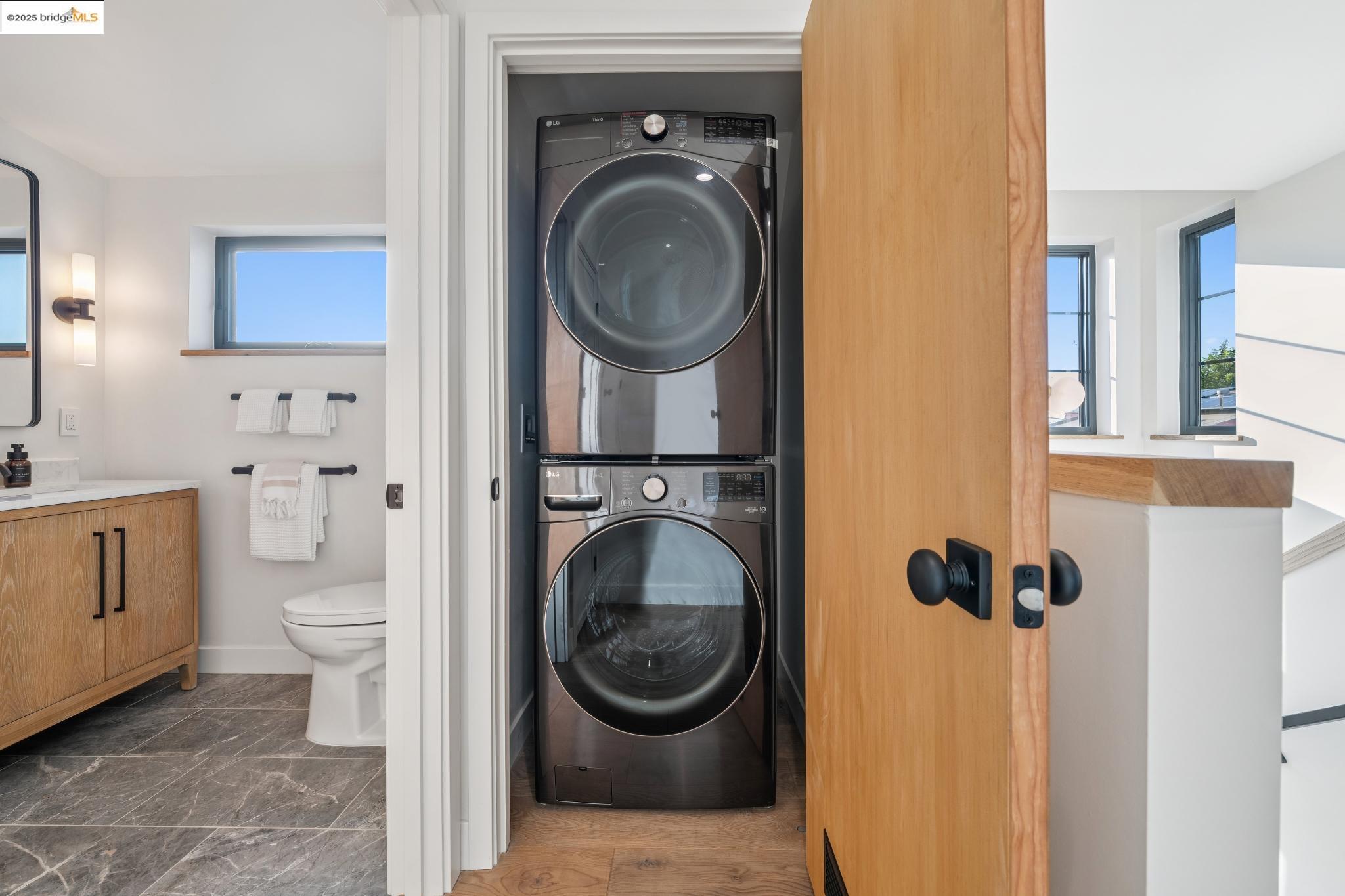 Detail Gallery Image 32 of 55 For 1516 a Blake St, Berkeley,  CA 94703 - 2 Beds | 2 Baths