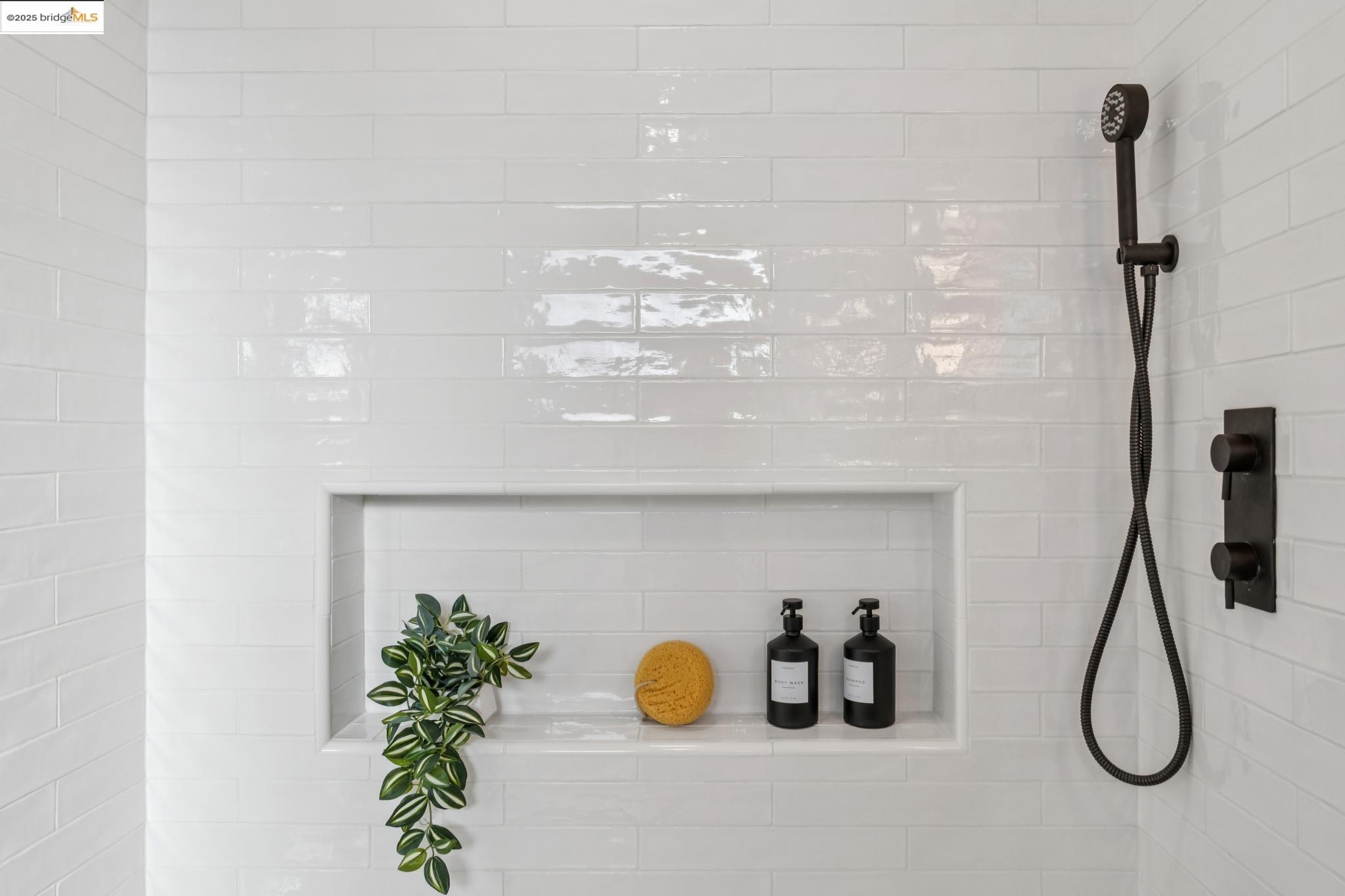 Detail Gallery Image 37 of 55 For 1516 a Blake St, Berkeley,  CA 94703 - 2 Beds | 2 Baths