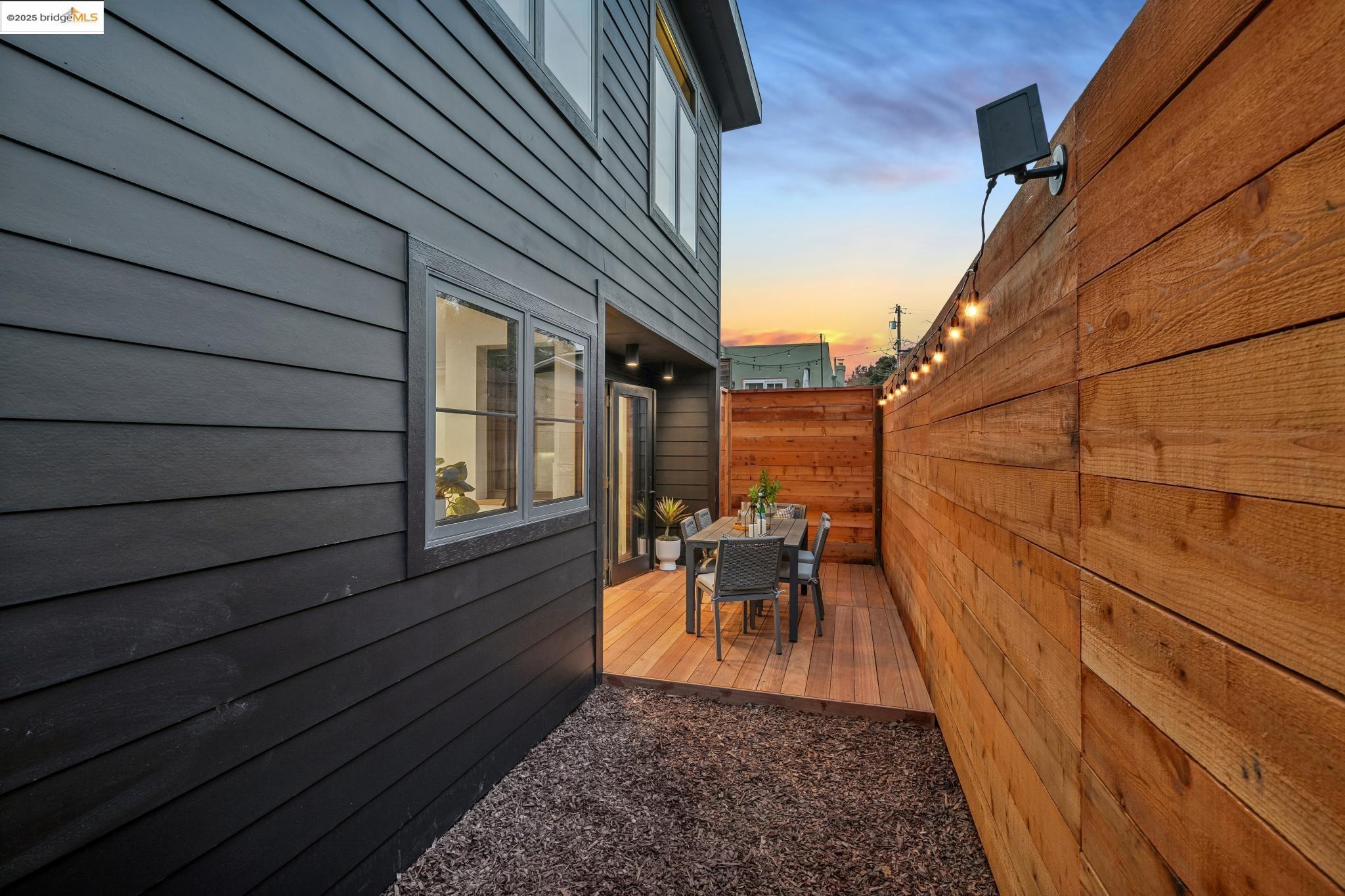 Detail Gallery Image 53 of 55 For 1516 a Blake St, Berkeley,  CA 94703 - 2 Beds | 2 Baths