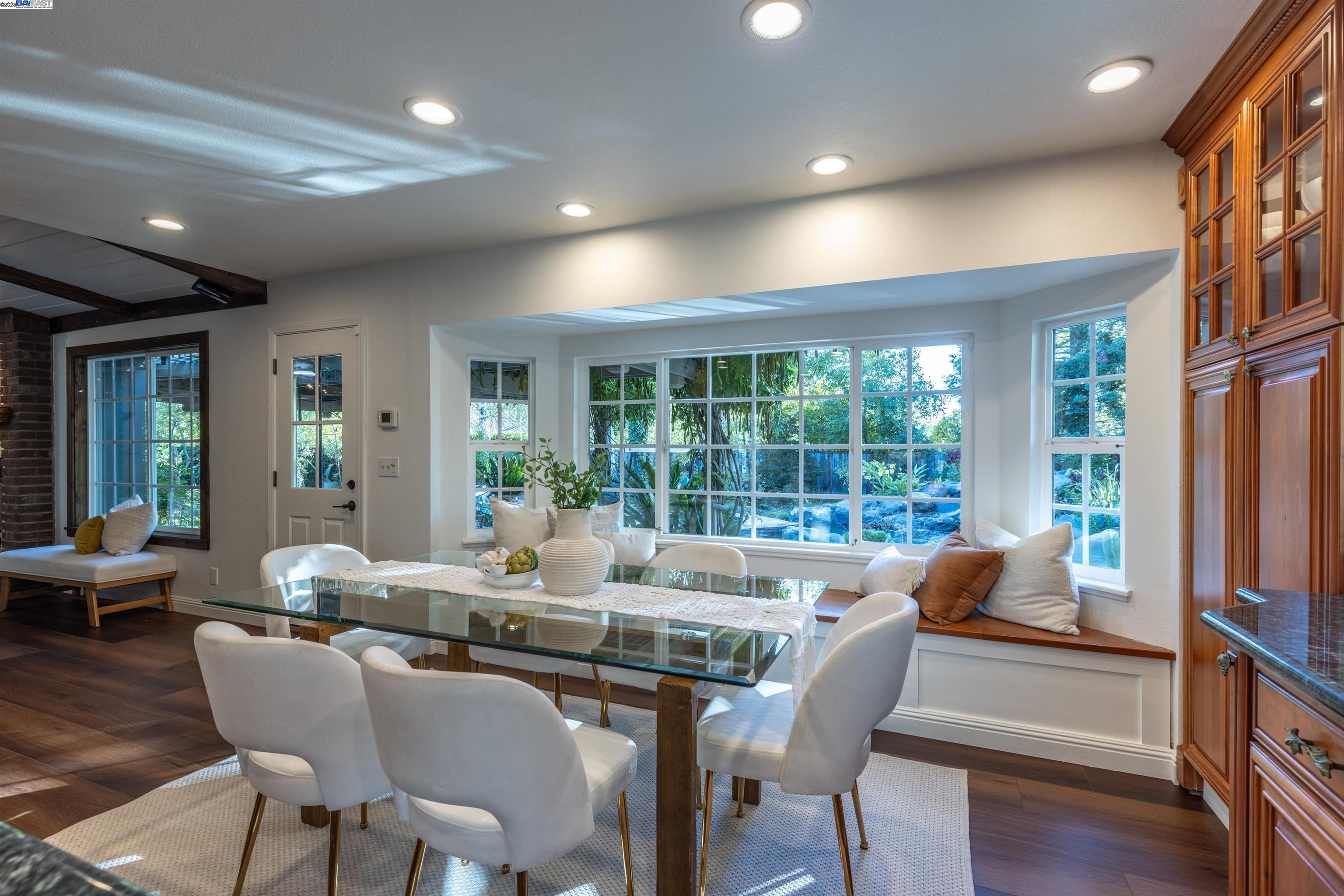 Detail Gallery Image 15 of 60 For 601 Orion Way, Livermore,  CA 94550 - 4 Beds | 2/1 Baths