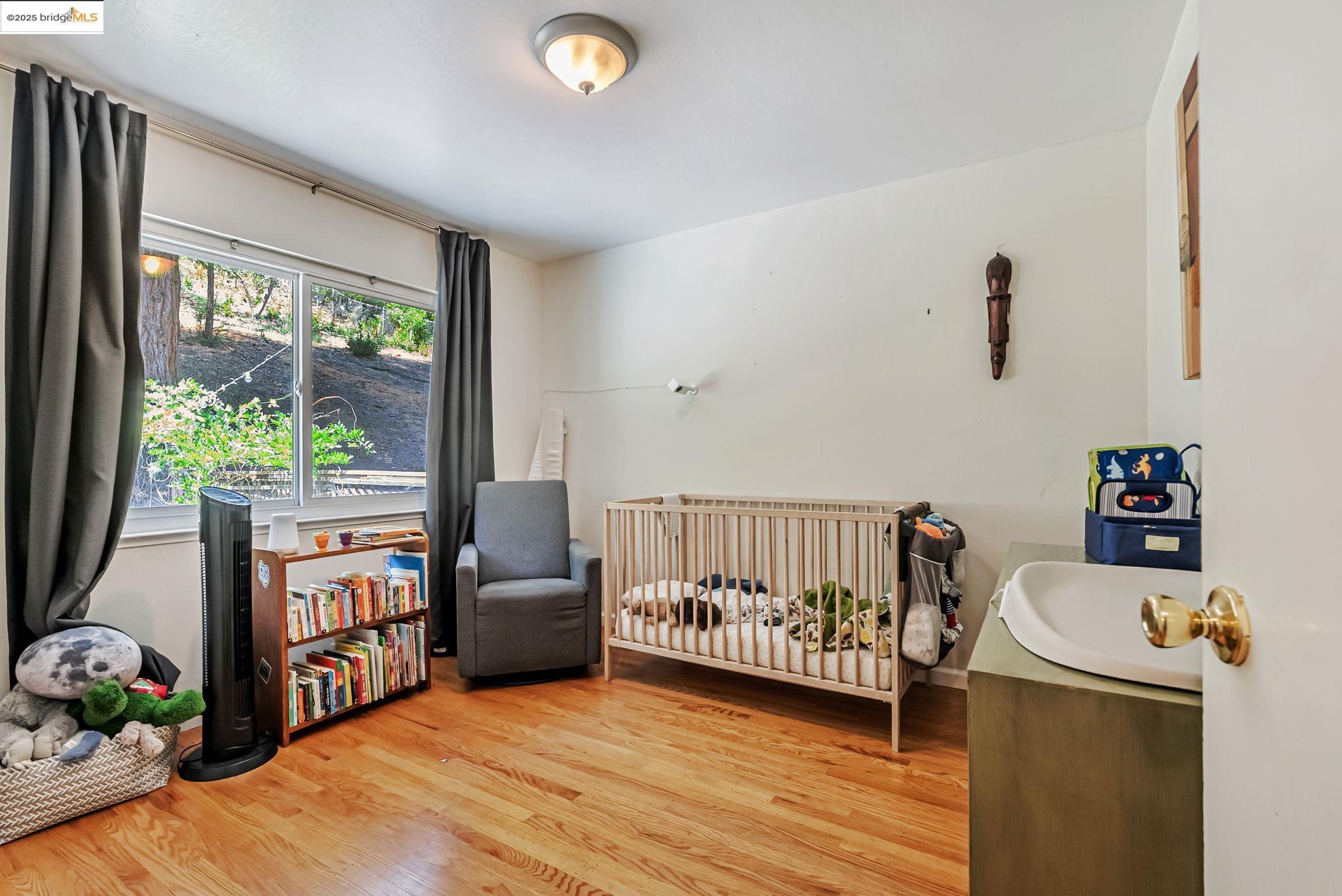 Detail Gallery Image 20 of 24 For 2050 Donald Dr, Moraga,  CA 94556 - 4 Beds | 2 Baths