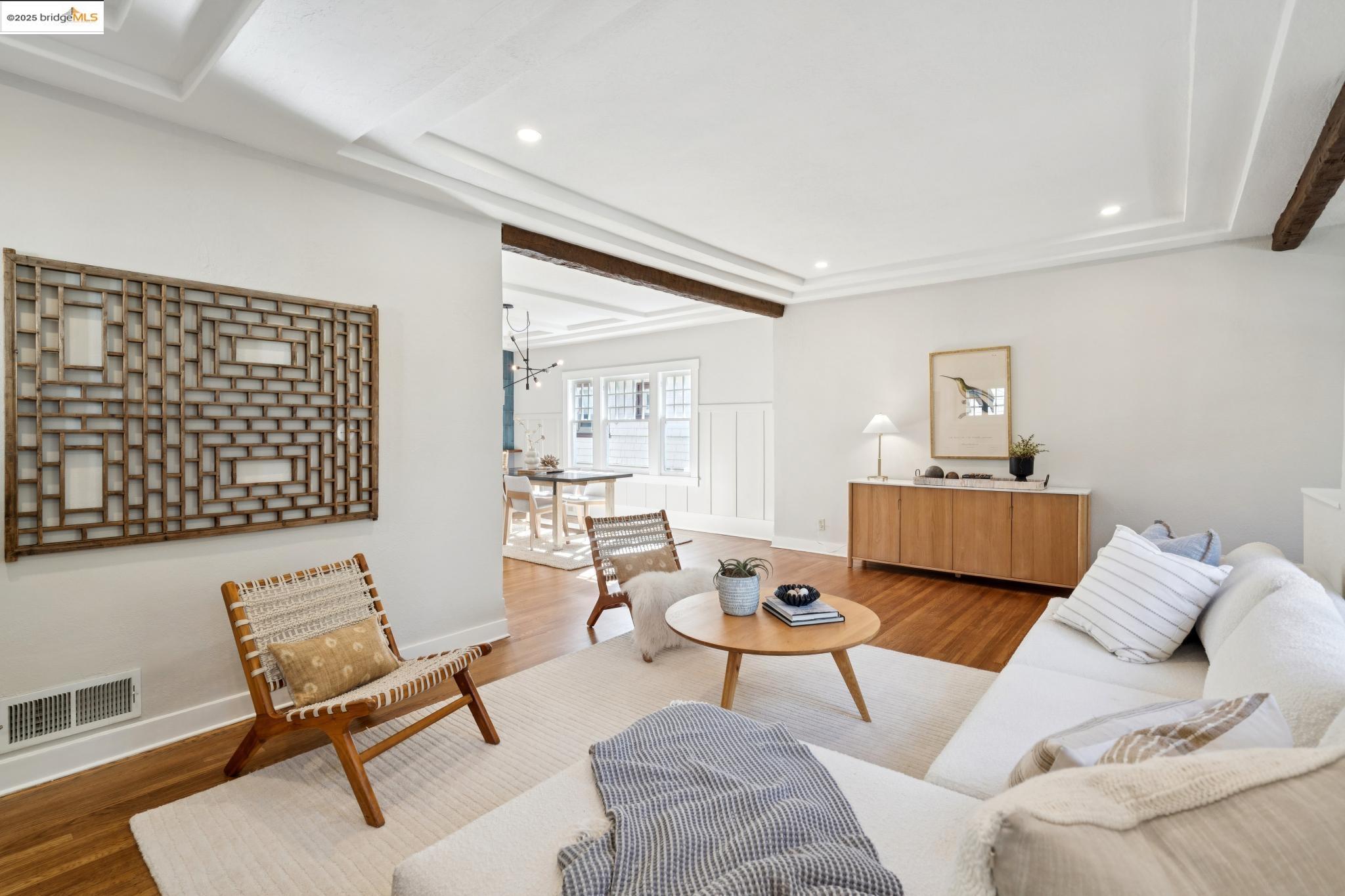 Detail Gallery Image 7 of 41 For 5505 Kales Avenue, Oakland,  CA 94618 - 2 Beds | 1 Baths