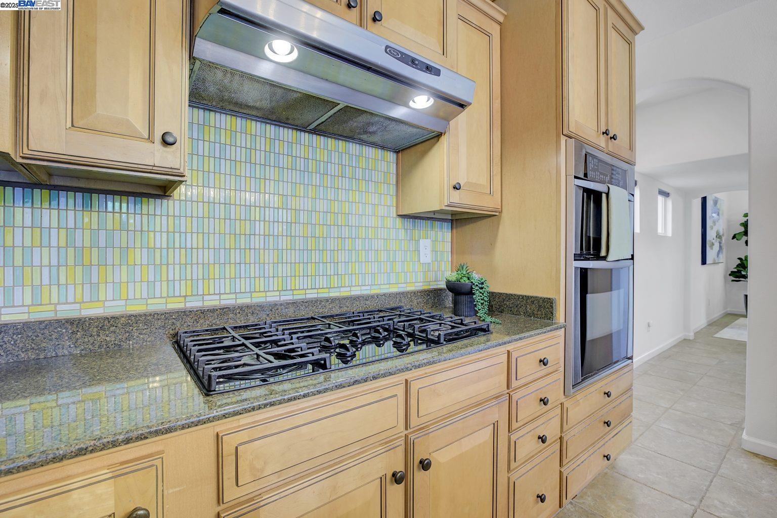 Detail Gallery Image 16 of 44 For 445 S 22nd St, San Jose,  CA 95116 - 4 Beds | 2/1 Baths