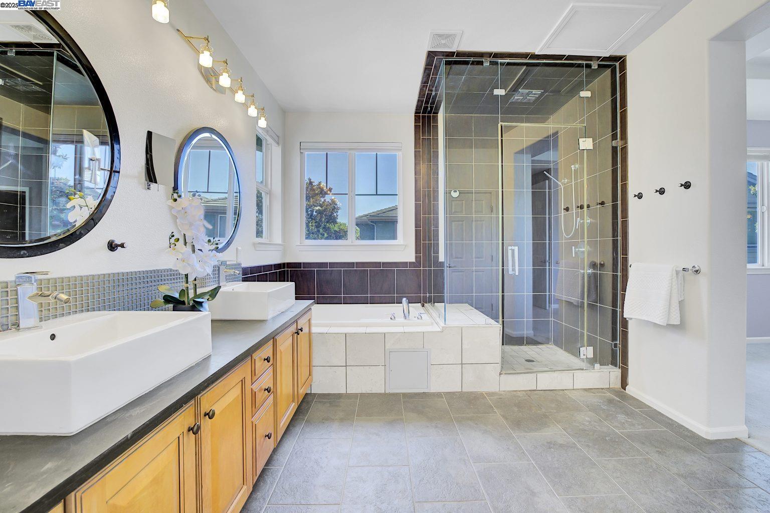 Detail Gallery Image 20 of 43 For 445 S 22nd St, San Jose,  CA 95116 - 4 Beds | 2/1 Baths