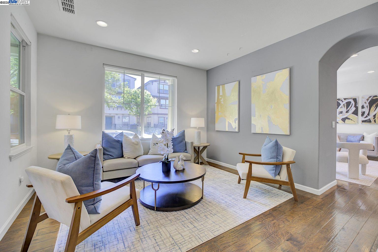 Detail Gallery Image 8 of 44 For 445 S 22nd St, San Jose,  CA 95116 - 4 Beds | 2/1 Baths