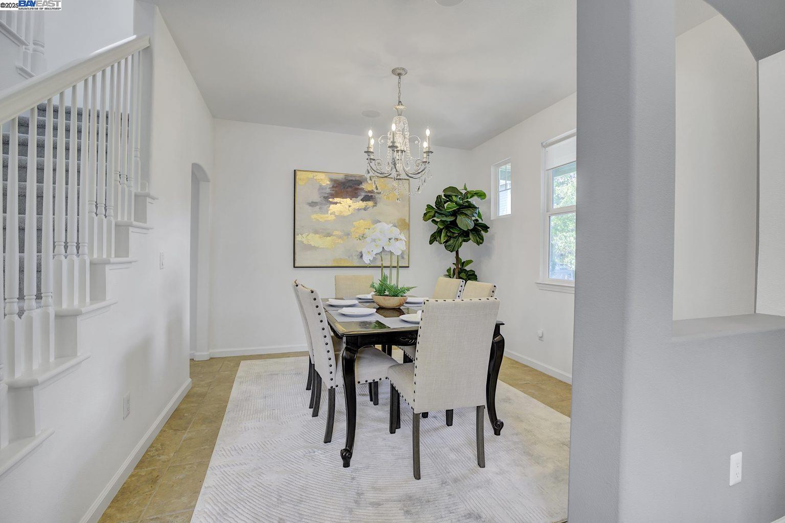 Detail Gallery Image 9 of 44 For 445 S 22nd St, San Jose,  CA 95116 - 4 Beds | 2/1 Baths