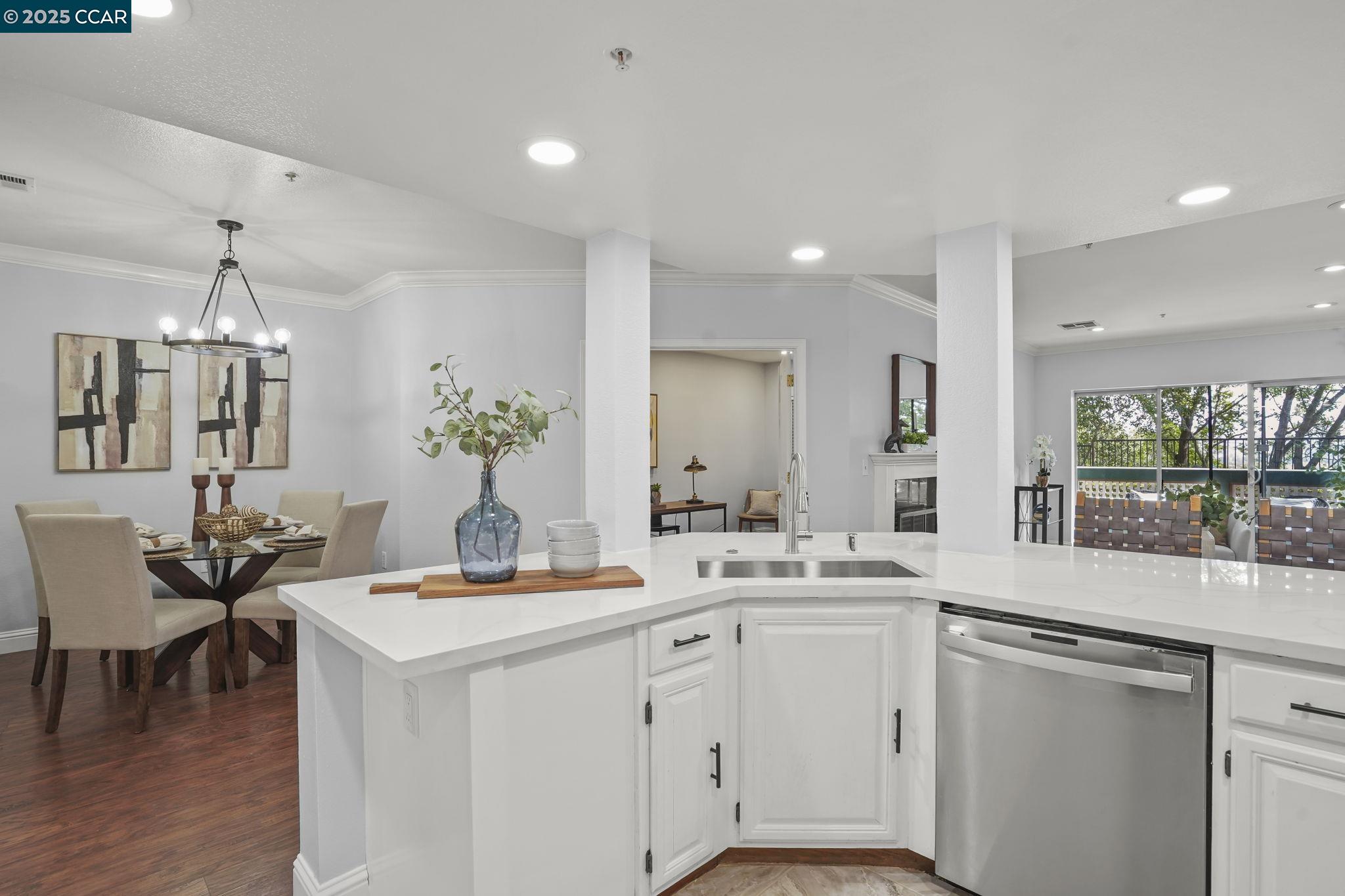 Detail Gallery Image 13 of 36 For 216 Stonepine  Ln, San Ramon,  CA 94583 - 3 Beds | 2 Baths