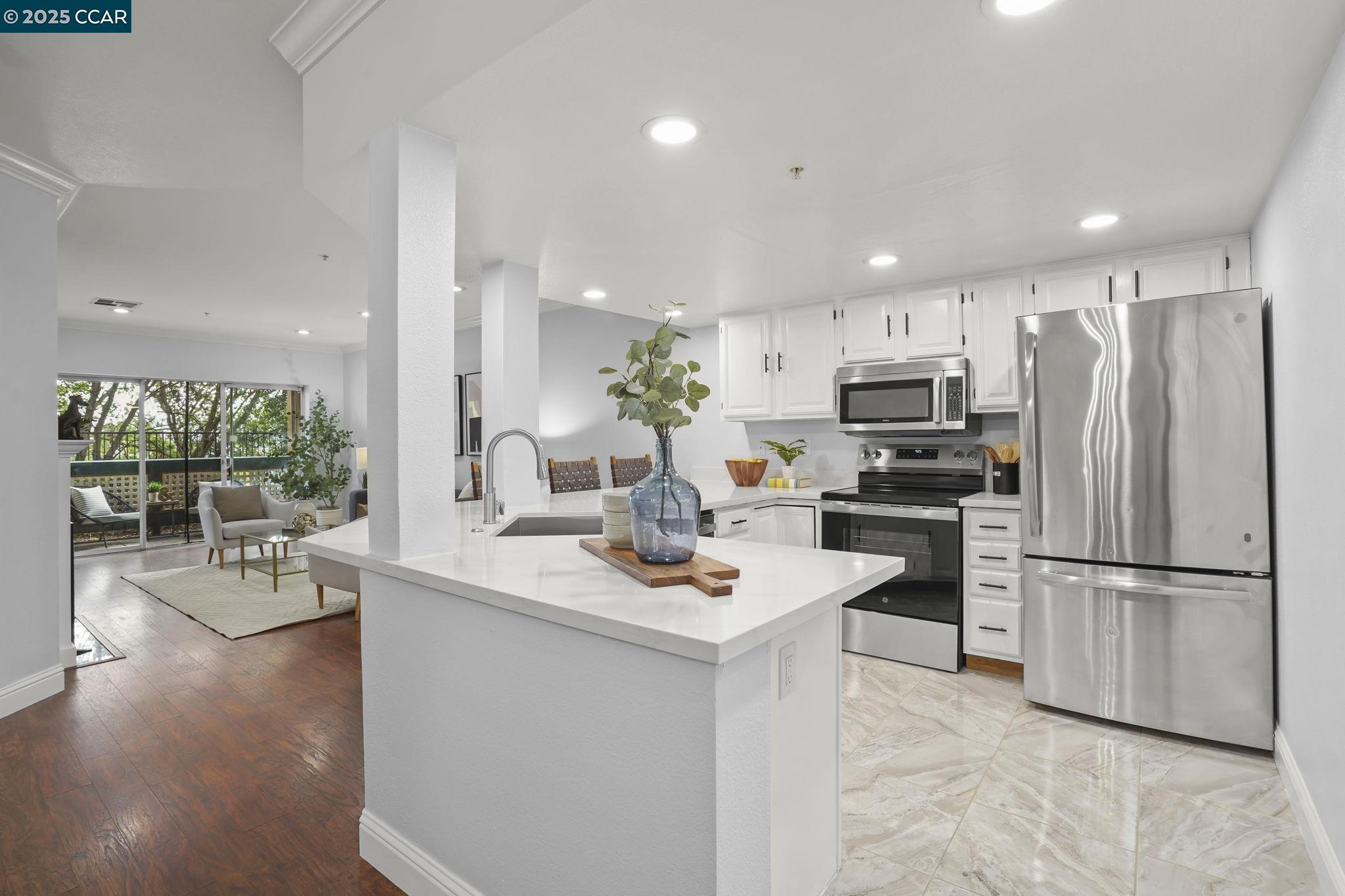 Detail Gallery Image 14 of 36 For 216 Stonepine  Ln, San Ramon,  CA 94583 - 3 Beds | 2 Baths