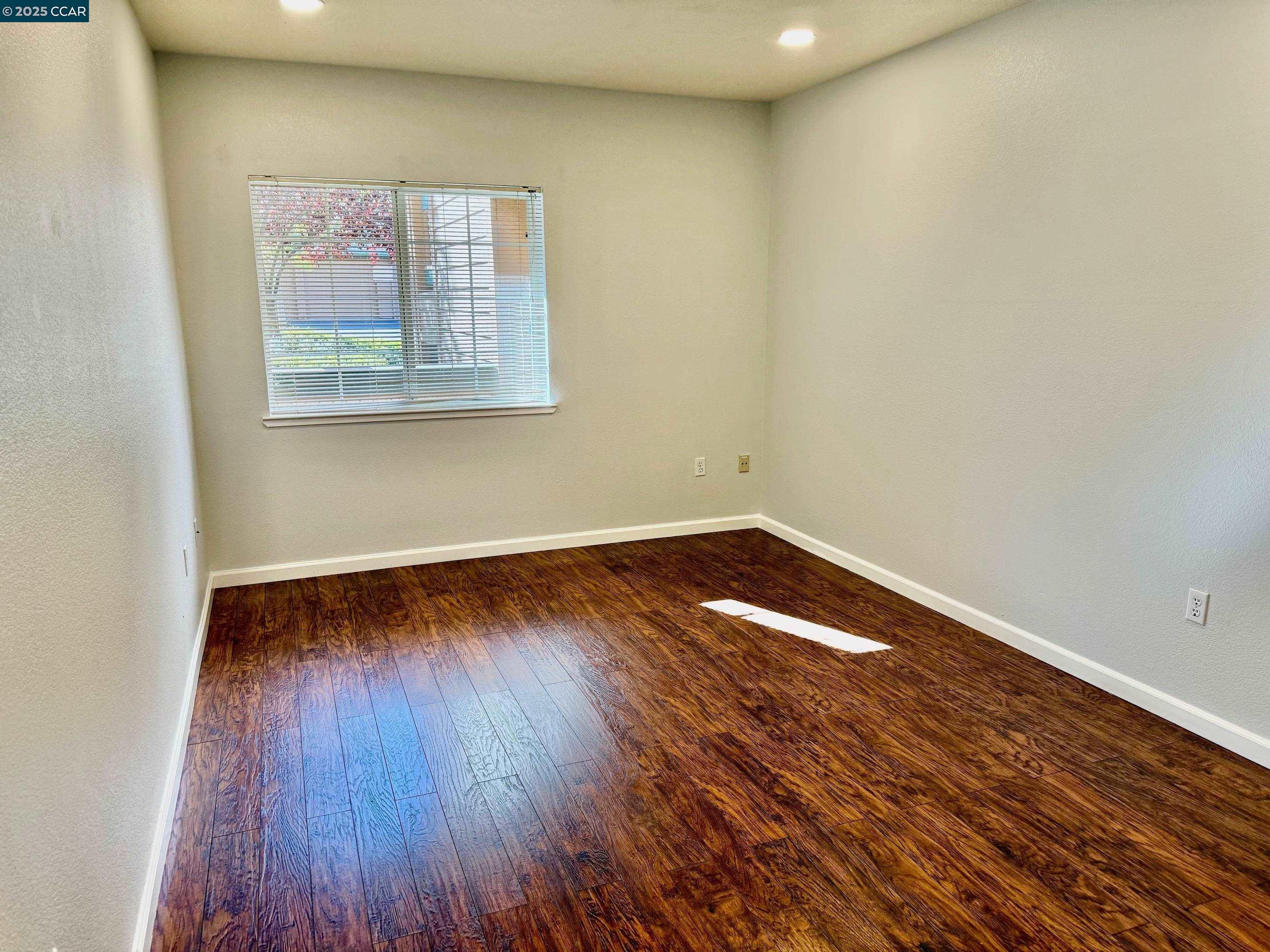 Photo #21: 41115526 Listing: Photo #21