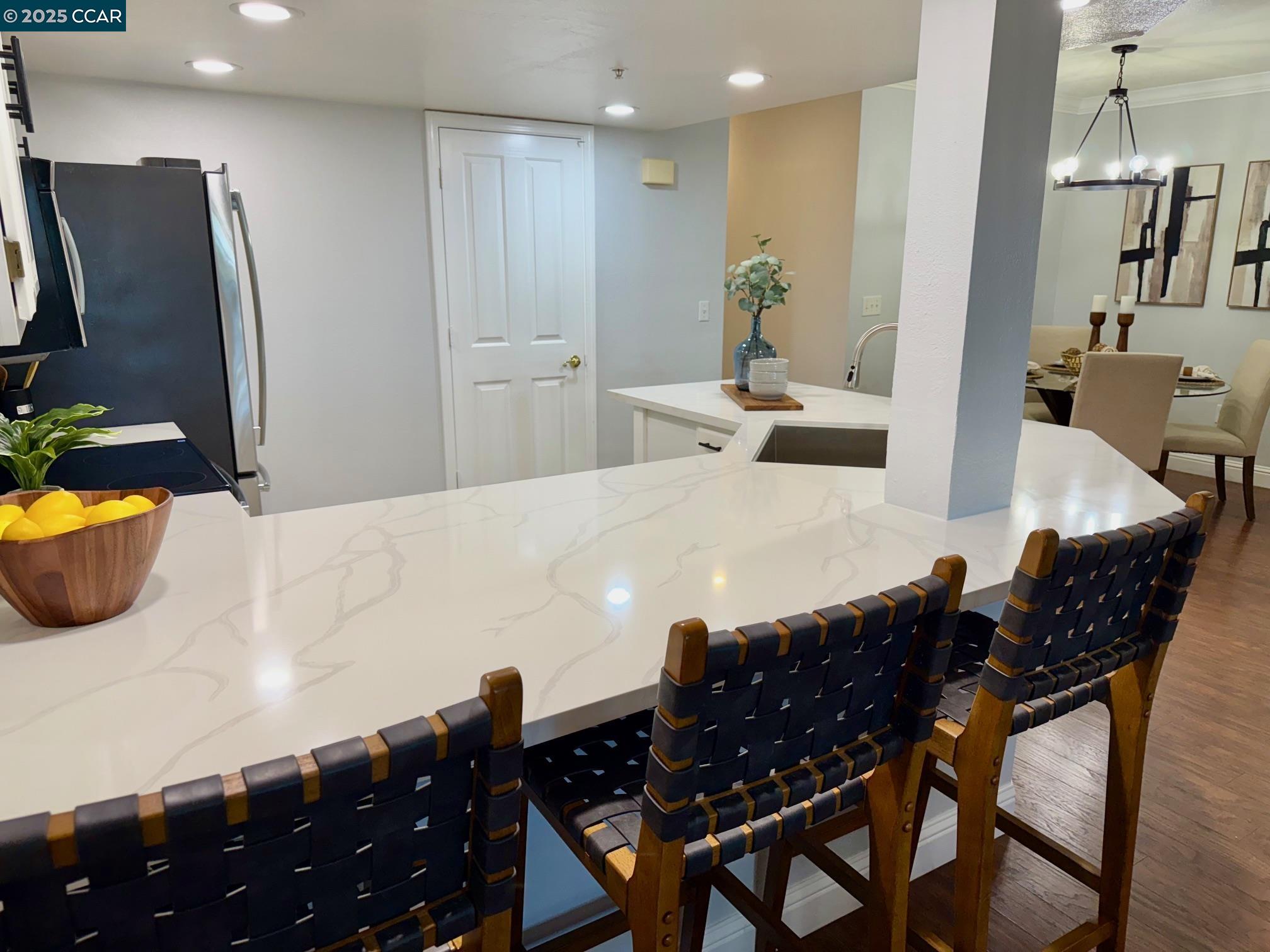 Photo #8: 41115526 Listing: Photo #8