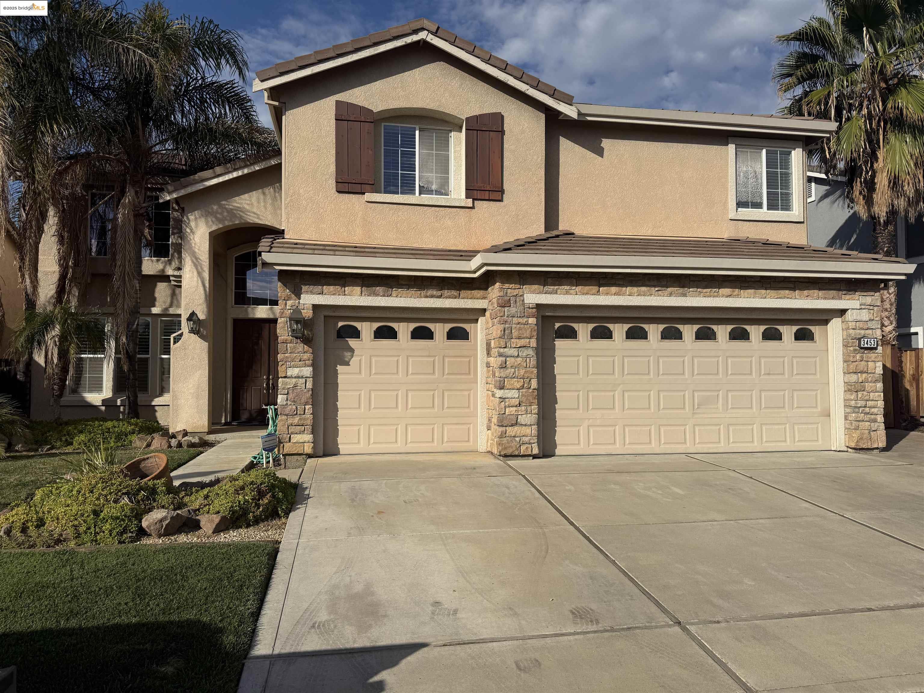 Front Image Thumbnail for EB41115529