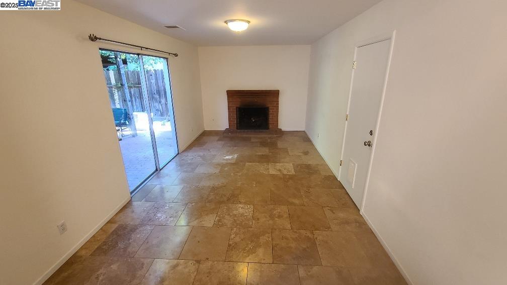 Detail Gallery Image 11 of 23 For 1501 L St, Davis,  CA 95616 - 3 Beds | 2 Baths