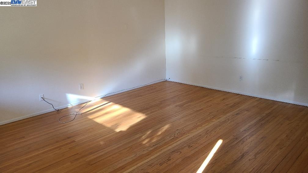 Detail Gallery Image 5 of 23 For 1501 L St, Davis,  CA 95616 - 3 Beds | 2 Baths