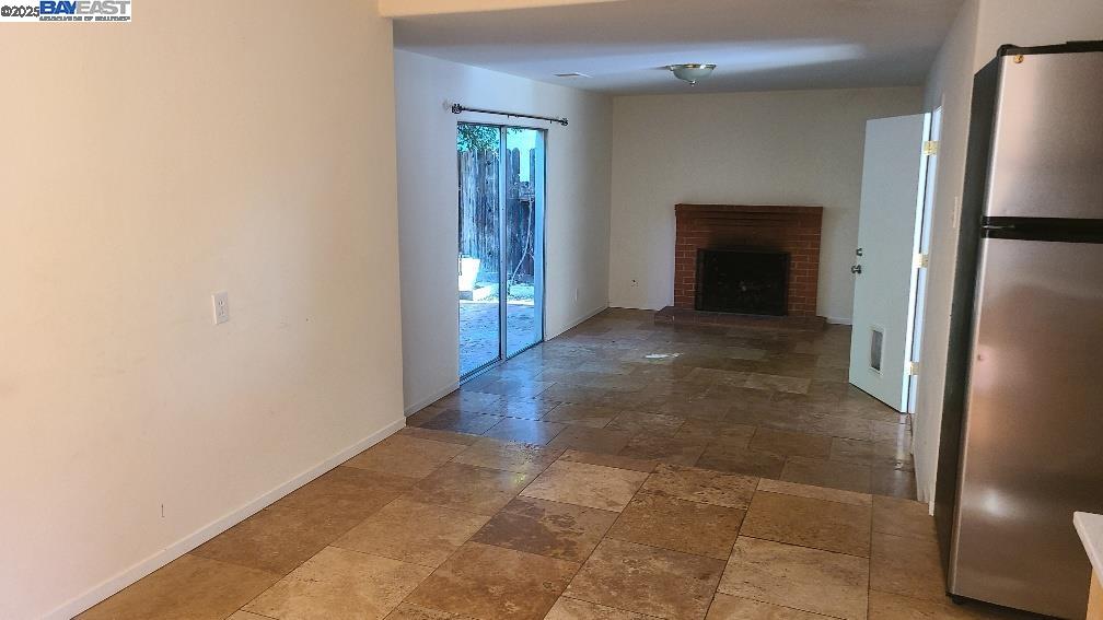 Detail Gallery Image 7 of 23 For 1501 L St, Davis,  CA 95616 - 3 Beds | 2 Baths