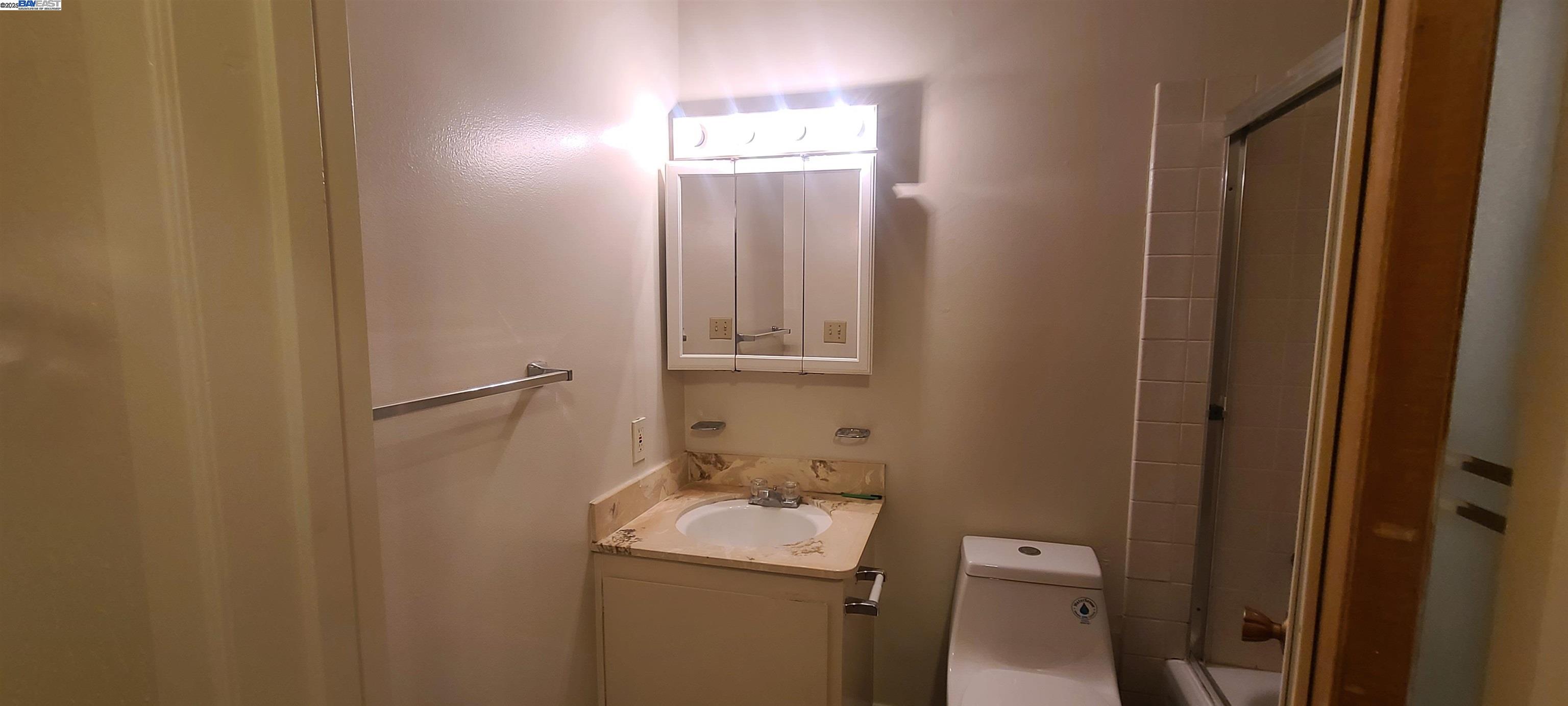 Detail Gallery Image 9 of 11 For Segundo #2,  Pleasanton,  CA 94588-8154 - 2 Beds | 1 Baths