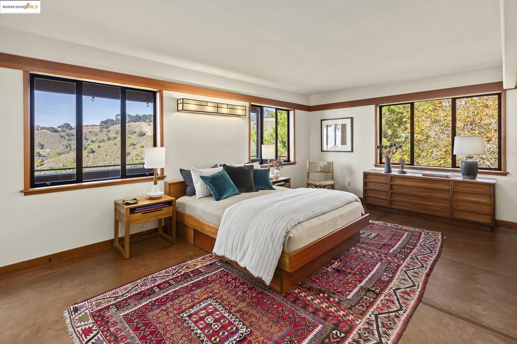 Detail Gallery Image 19 of 60 For 25 Dartmouth Dr, Berkeley,  CA 94705 - 5 Beds | 4/1 Baths