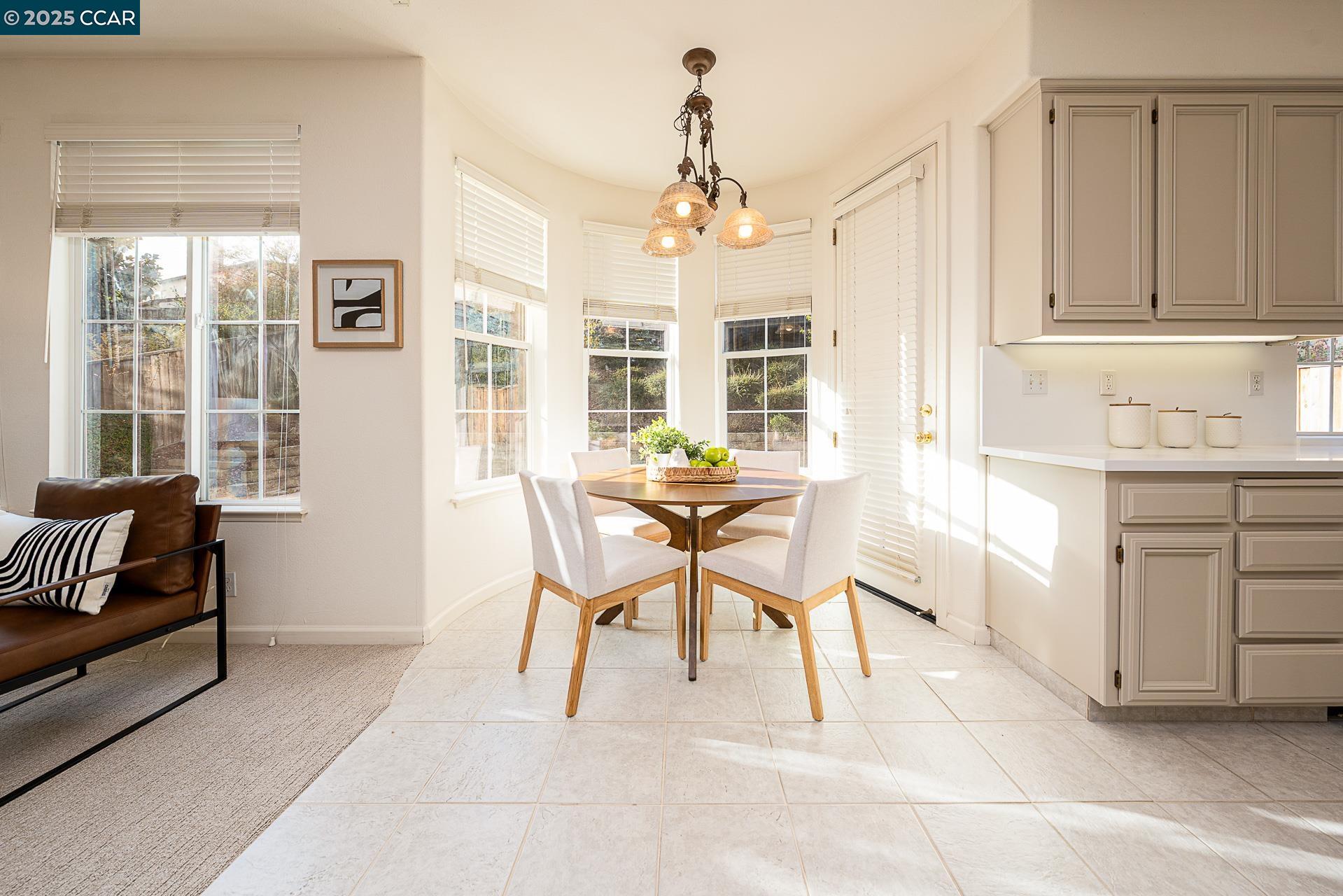 Detail Gallery Image 20 of 60 For 2222 Dewberry Dr, San Ramon,  CA 94582 - 4 Beds | 3 Baths